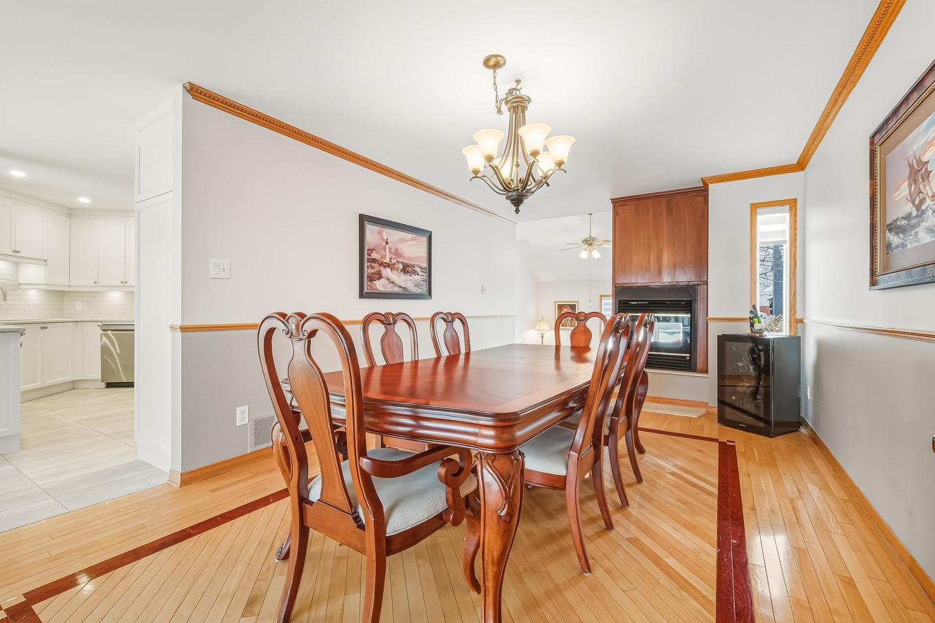 Dining room - 565 Rue Des Tulipes, La Prairie, QC - Indoor Photo Showing Dining Room