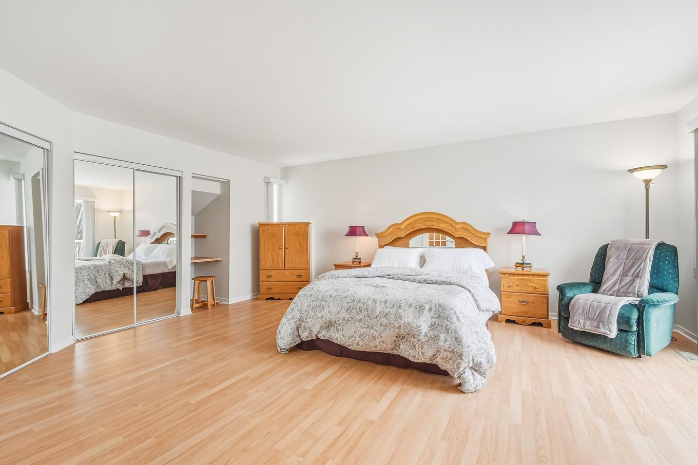 Primary bedroom - 565 Rue Des Tulipes, La Prairie, QC - Indoor Photo Showing Bedroom