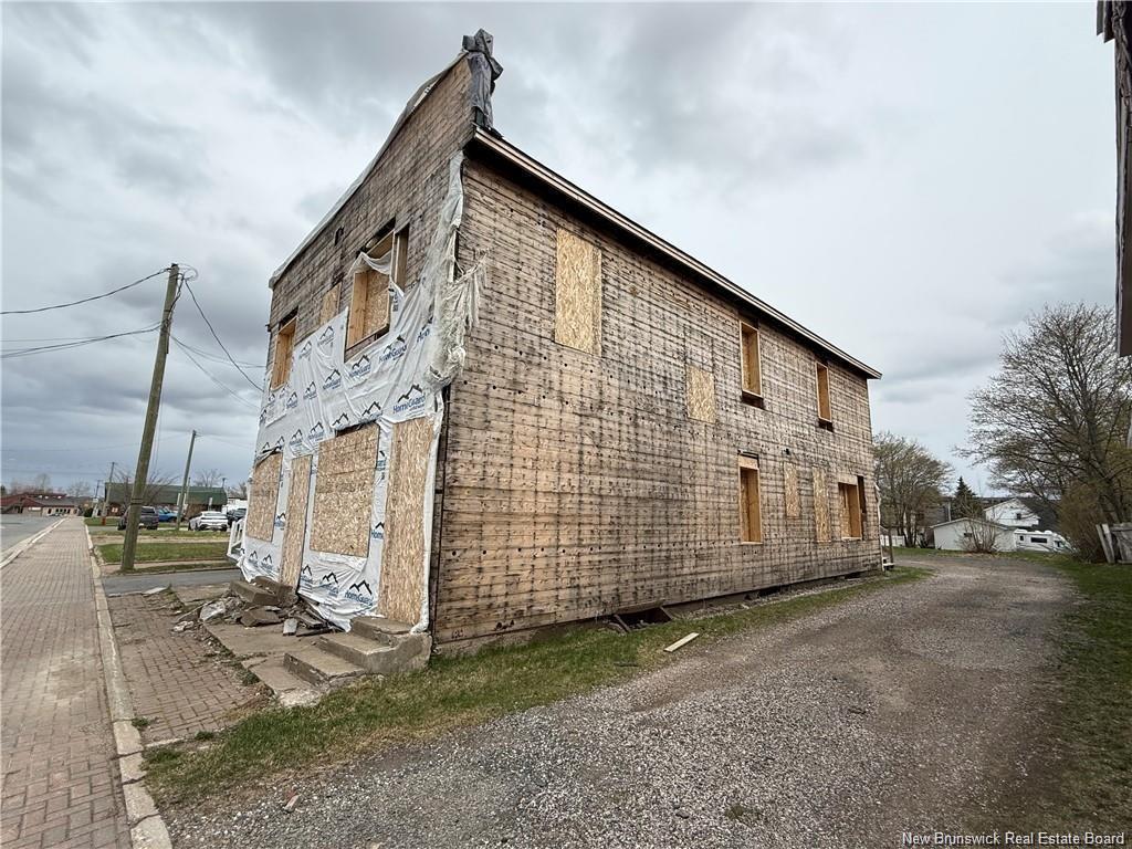 244-250 St George, Bathurst, NB
