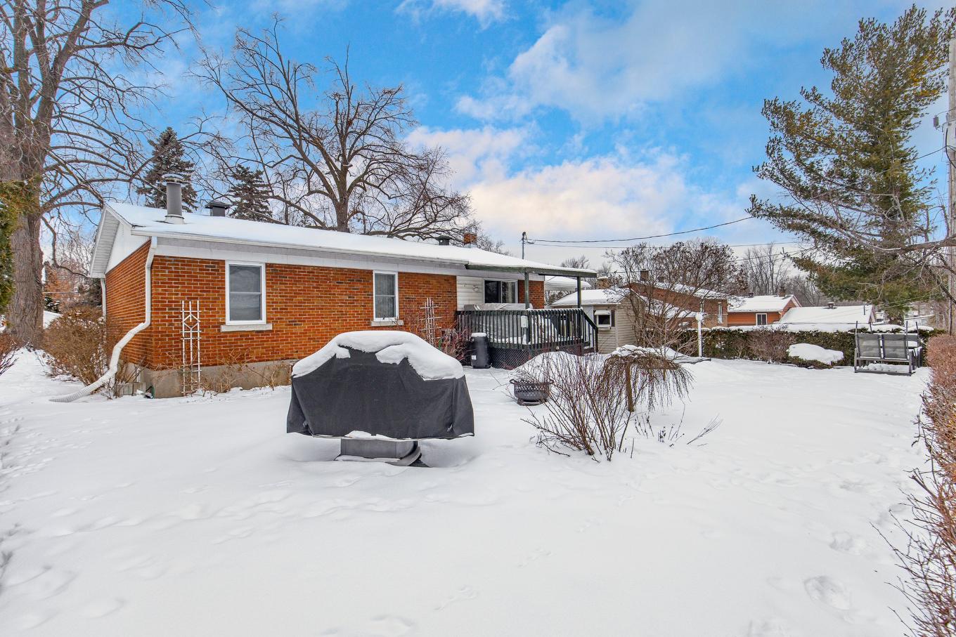 Cour - 5107 Rue Aquila, Montréal (Pierrefonds-Roxboro), QC - Outdoor