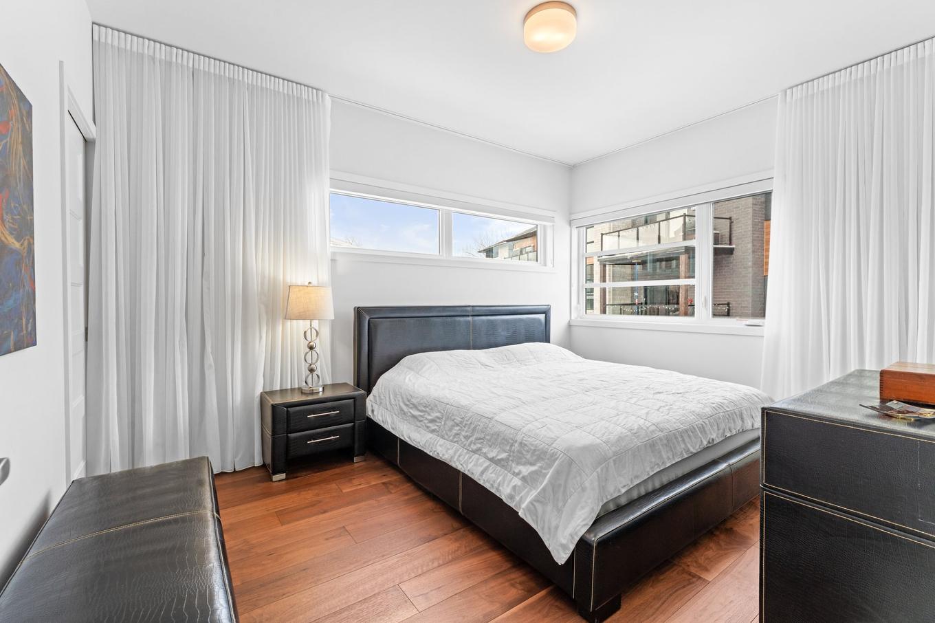 Chambre à coucher principale - 411-17905 Rue Du Grand-Prix, Mirabel, QC - Indoor Photo Showing Bedroom