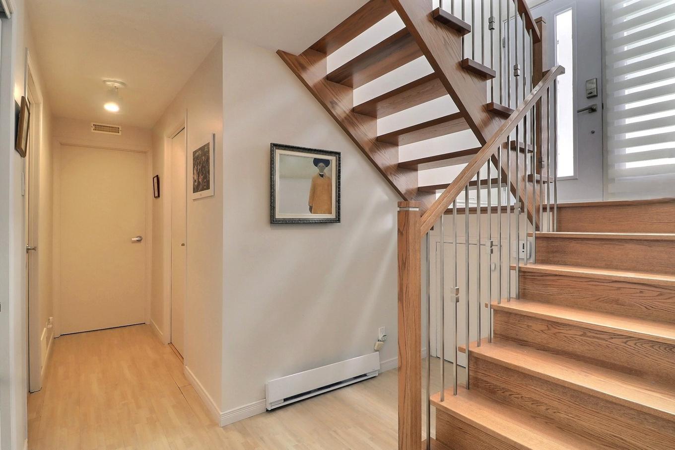 Staircase - 281 Rue Du Valais, Québec (Charlesbourg), QC - Indoor Photo Showing Other Room