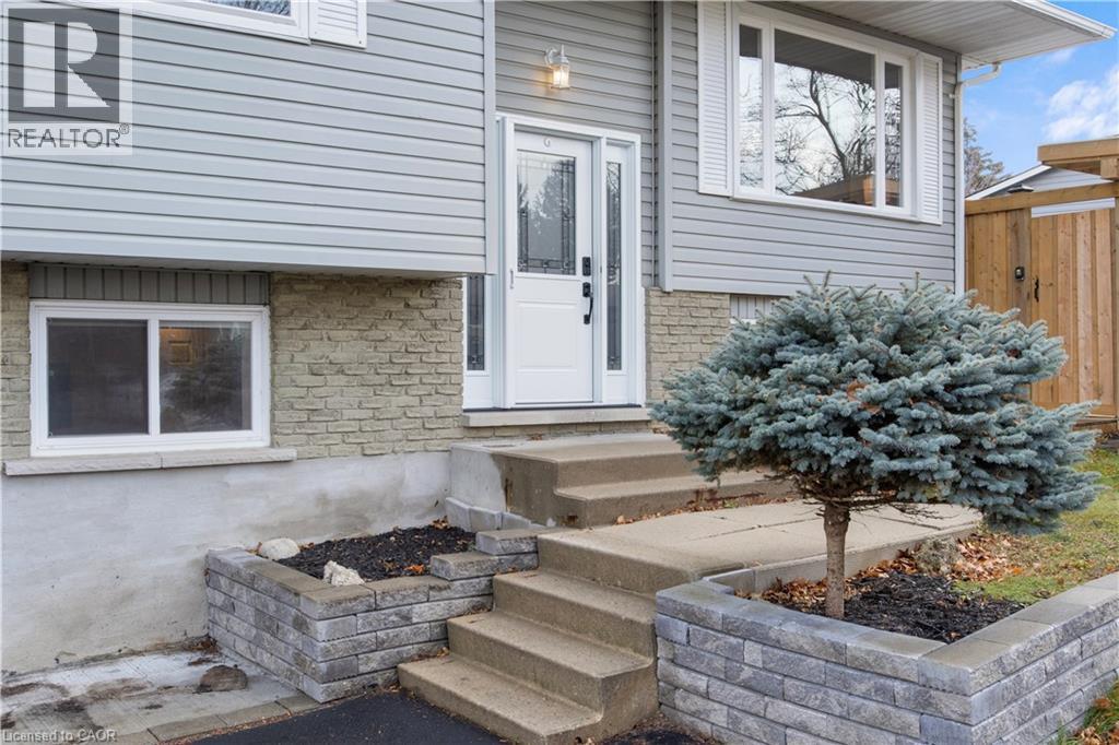 60 Devonglen Drive, Kitchener, ON - Outdoor