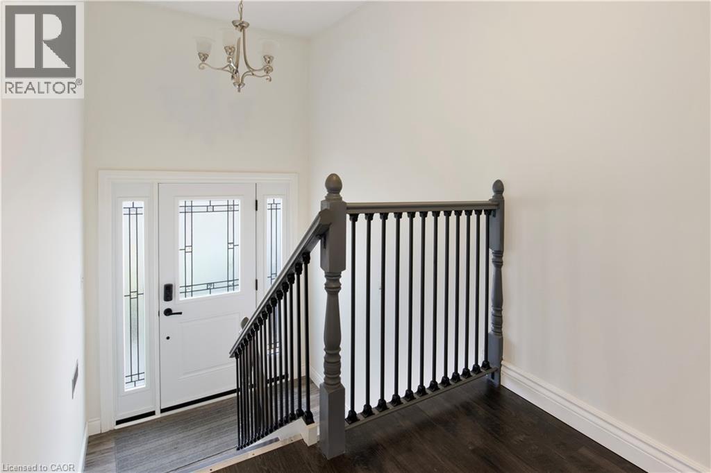 60 Devonglen Drive, Kitchener, ON - Indoor Photo Showing Other Room