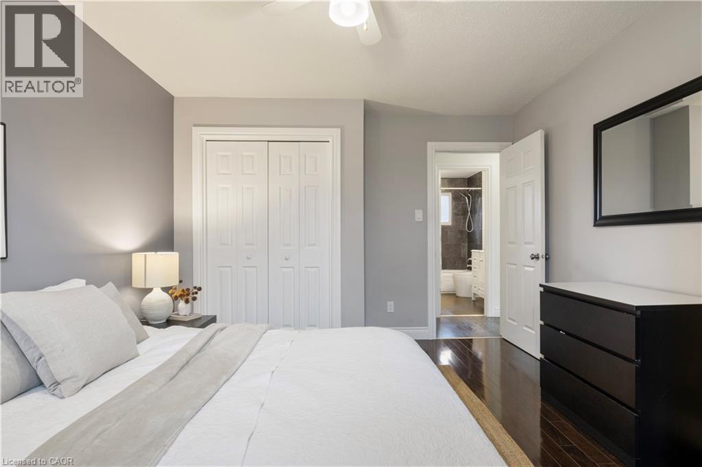 60 Devonglen Drive, Kitchener, ON - Indoor Photo Showing Bedroom