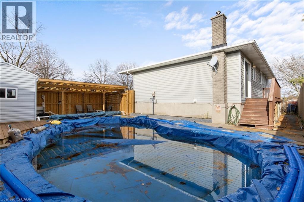 60 Devonglen Drive, Kitchener, ON - Outdoor
