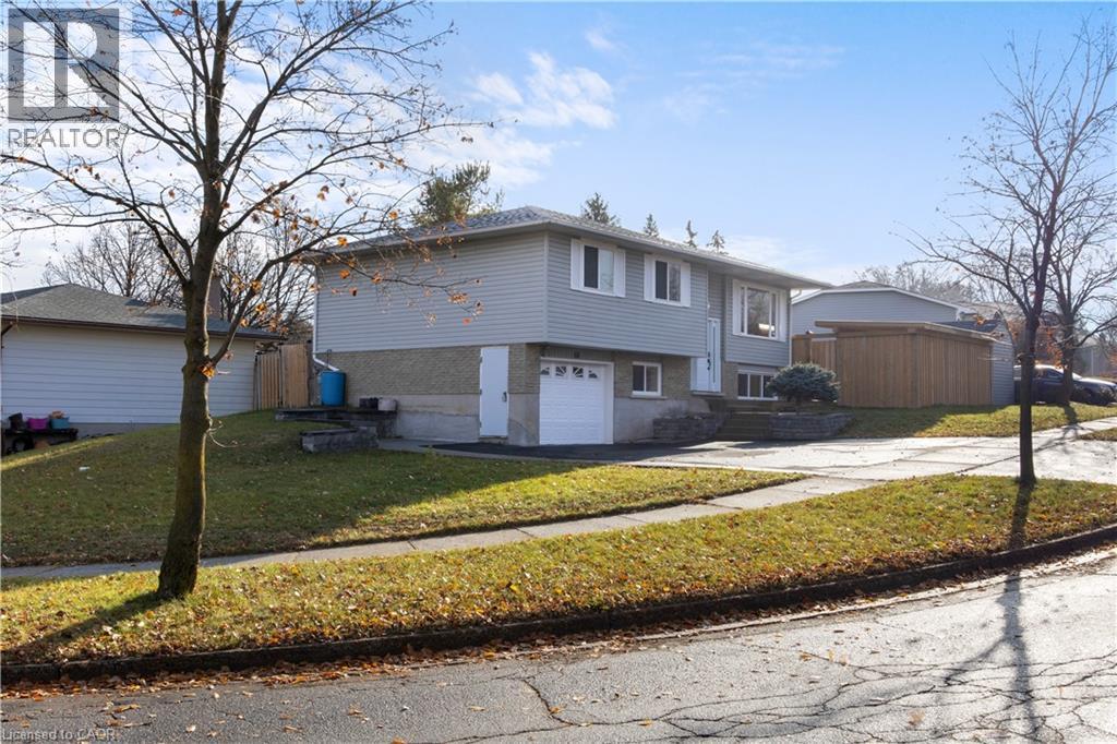 60 Devonglen Drive, Kitchener, ON - Outdoor