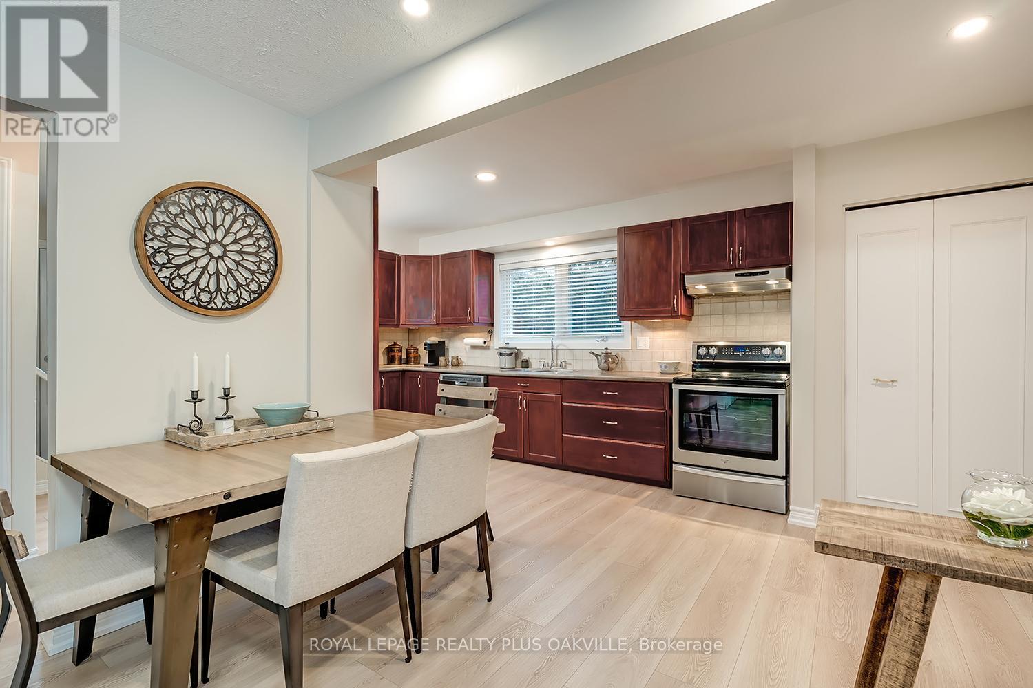 1343 Janina Boulevard, Burlington, ON - Indoor