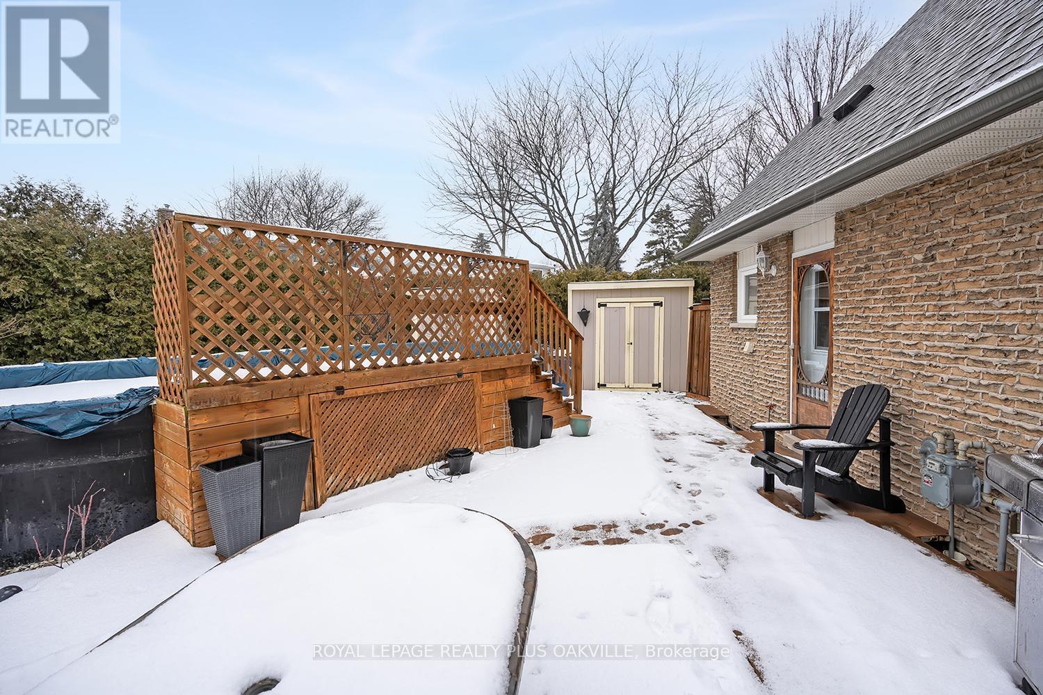 1343 Janina Boulevard, Burlington, ON - Outdoor