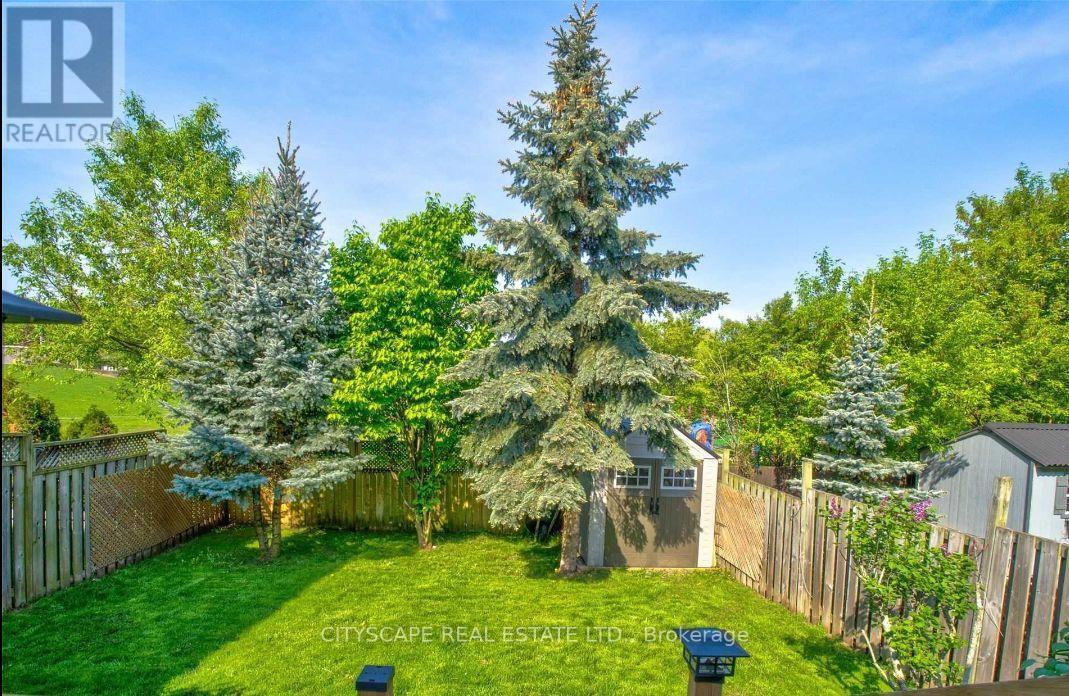 44 Gees Way, Cambridge, ON - Outdoor