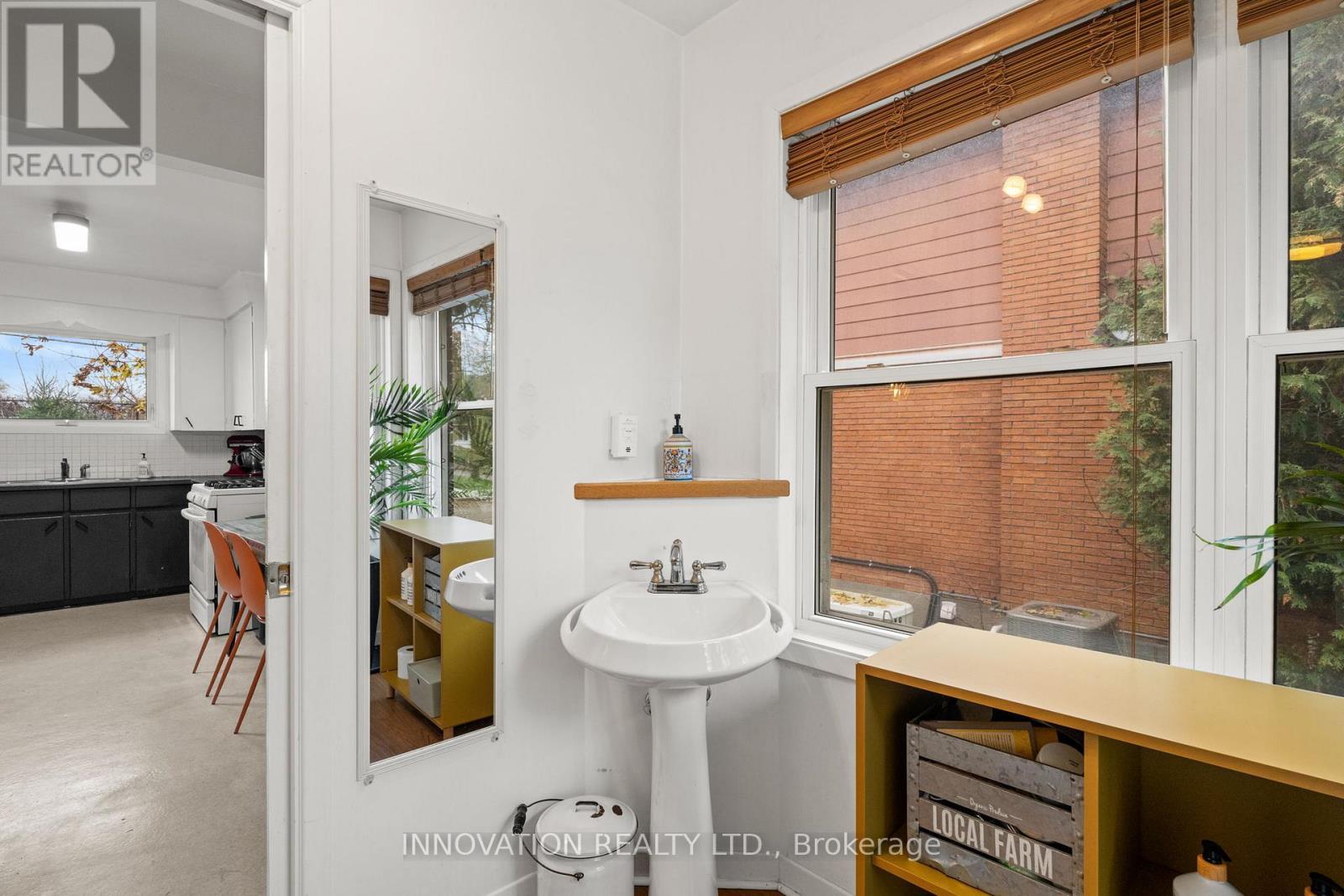 542 Wolffdale Crescent, Ottawa, ON - Indoor