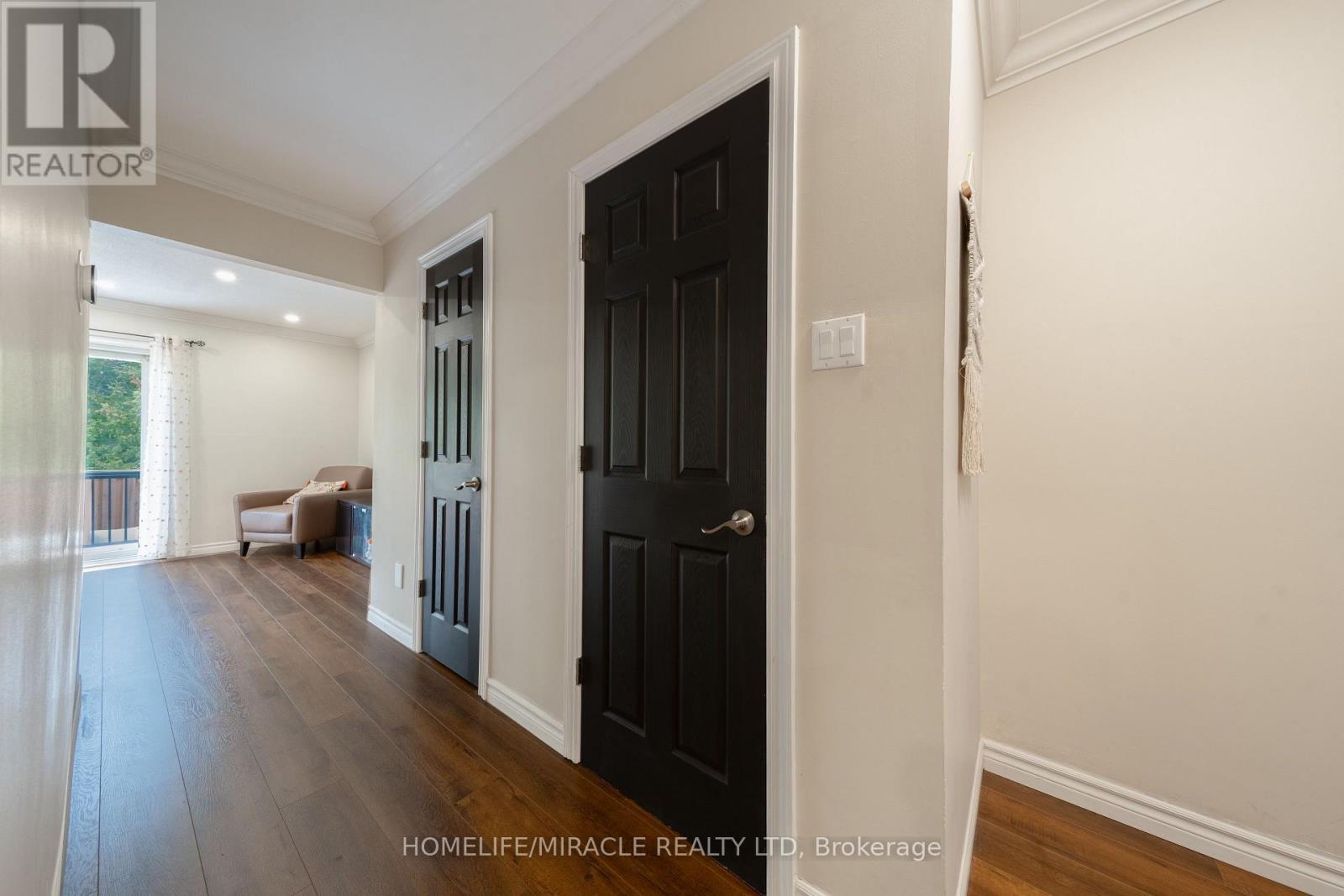 1548 Westminster Place, Burlington, ON - Indoor Photo Showing Other Room