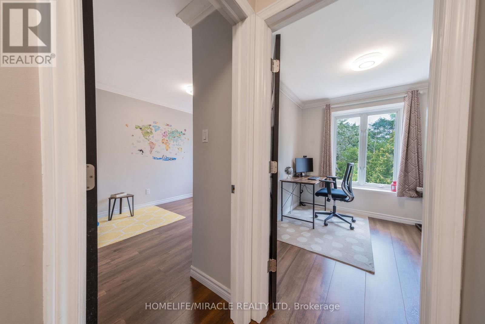 1548 Westminster Place, Burlington, ON - Indoor Photo Showing Other Room