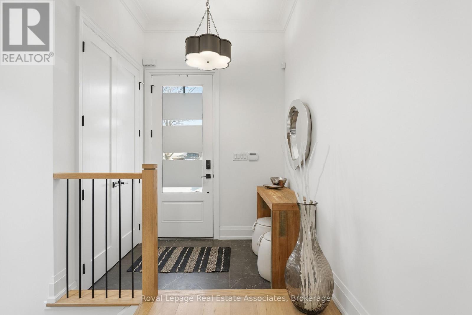 1042 Meredith Avenue, Mississauga, ON - Indoor Photo Showing Other Room