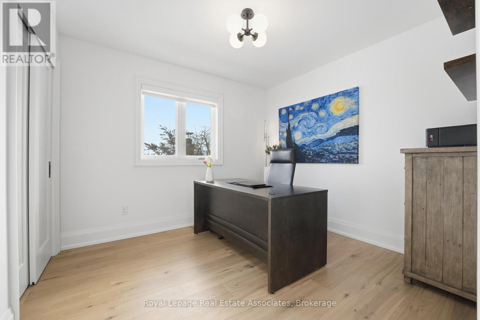 1042 Meredith Avenue, Mississauga, ON - Indoor