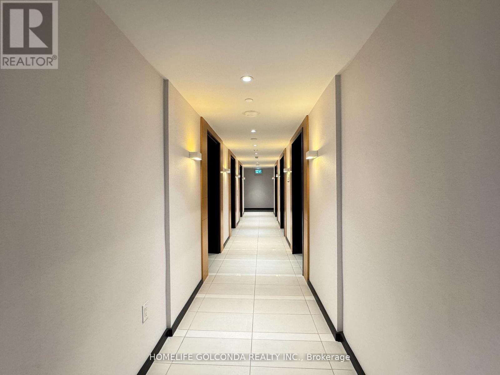 4006 - 11 Wellesley Street W, Toronto, ON - Indoor Photo Showing Other Room