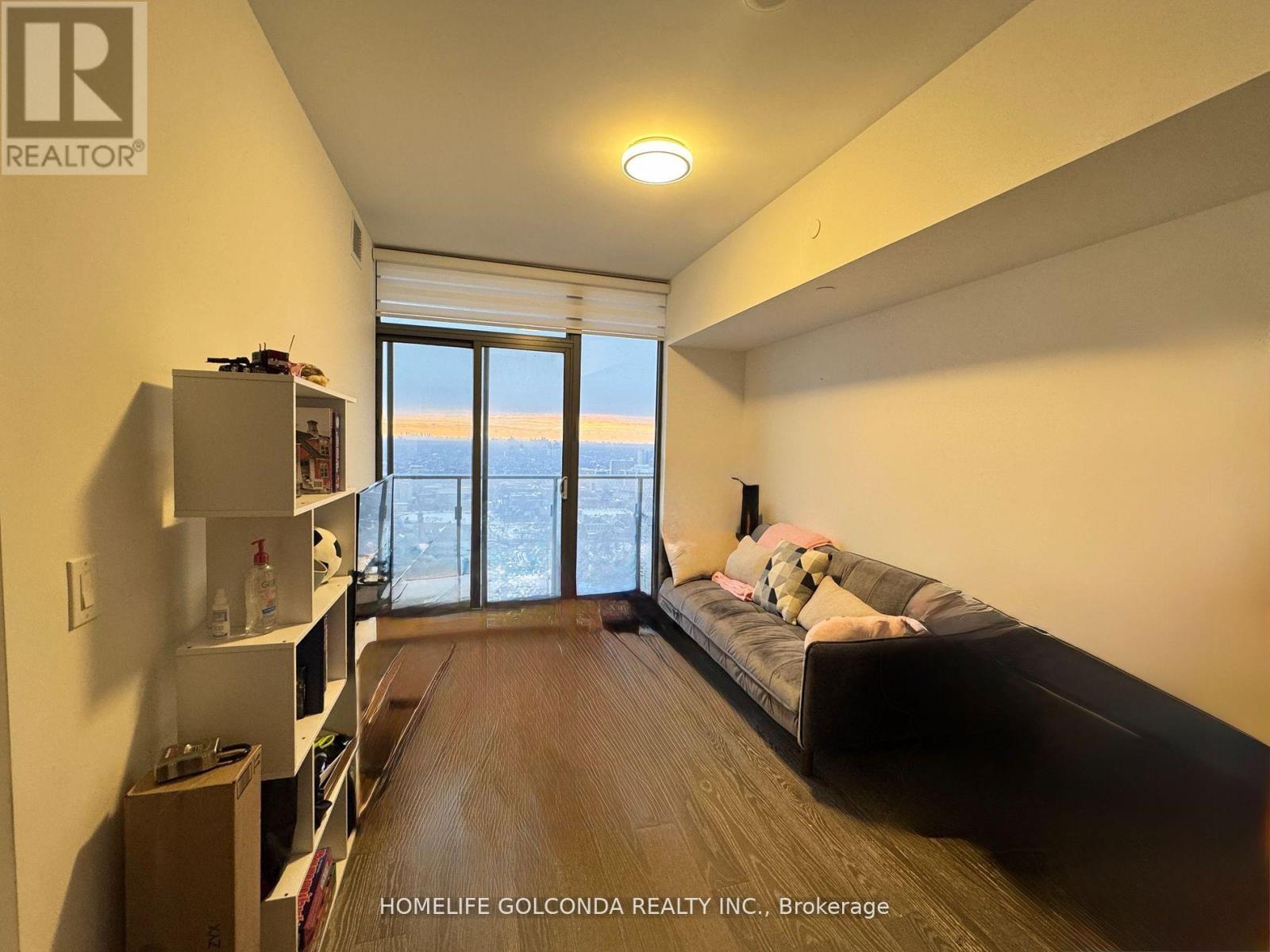 4006 - 11 Wellesley Street W, Toronto, ON - Indoor Photo Showing Other Room