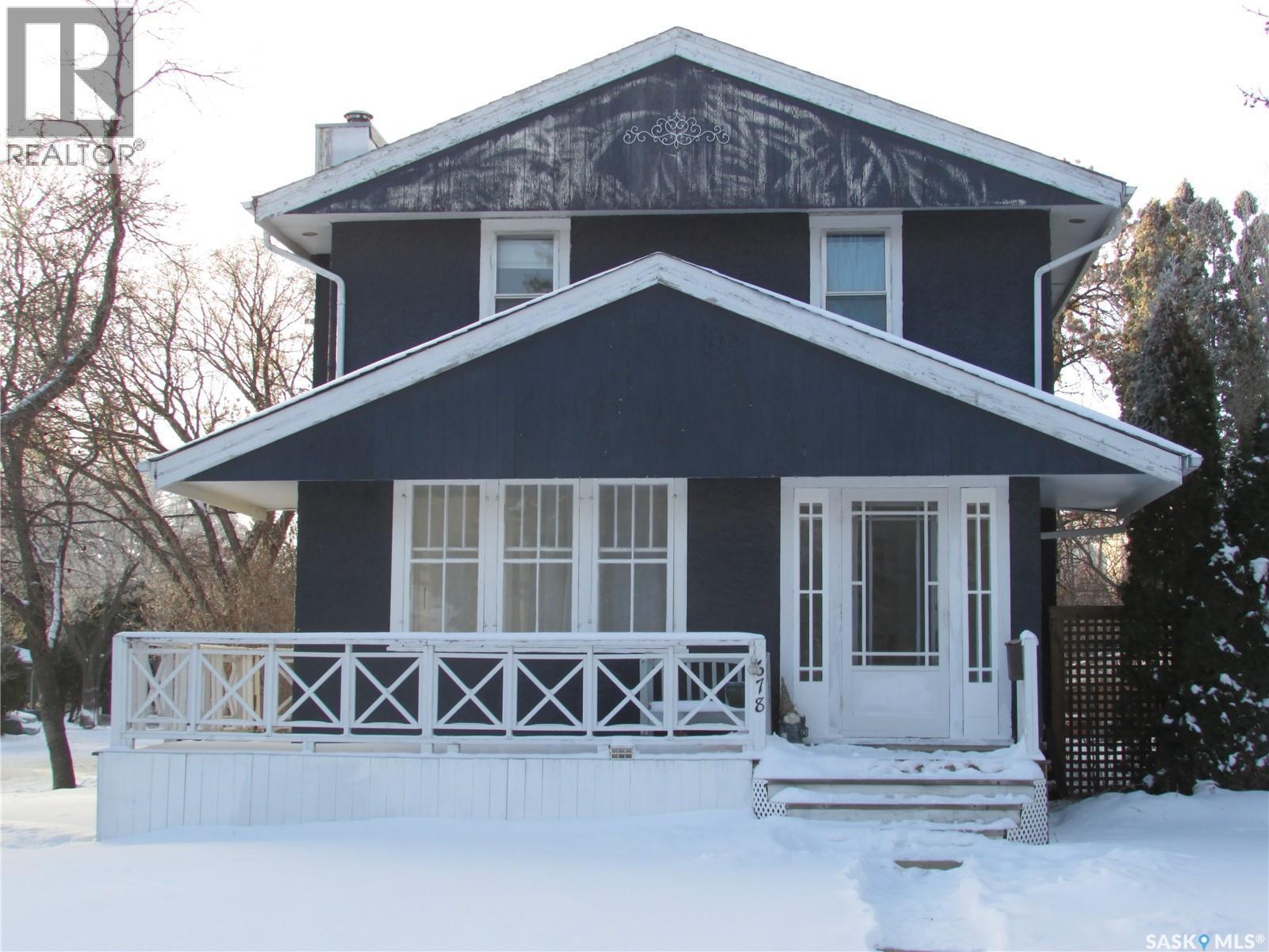 2678 Robinson Street, Regina, SK - Outdoor