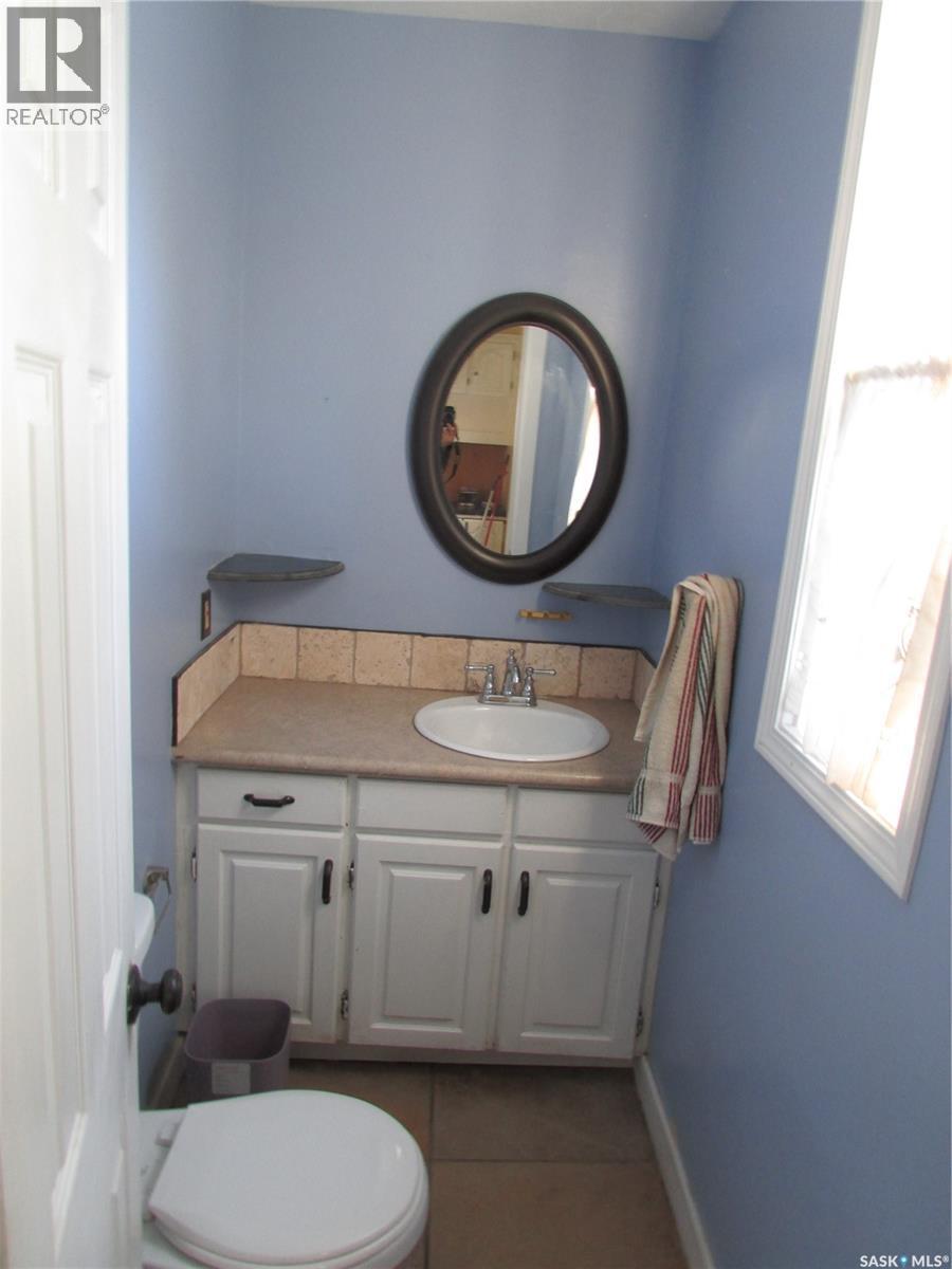 2678 Robinson Street, Regina, SK - Indoor Photo Showing Bathroom