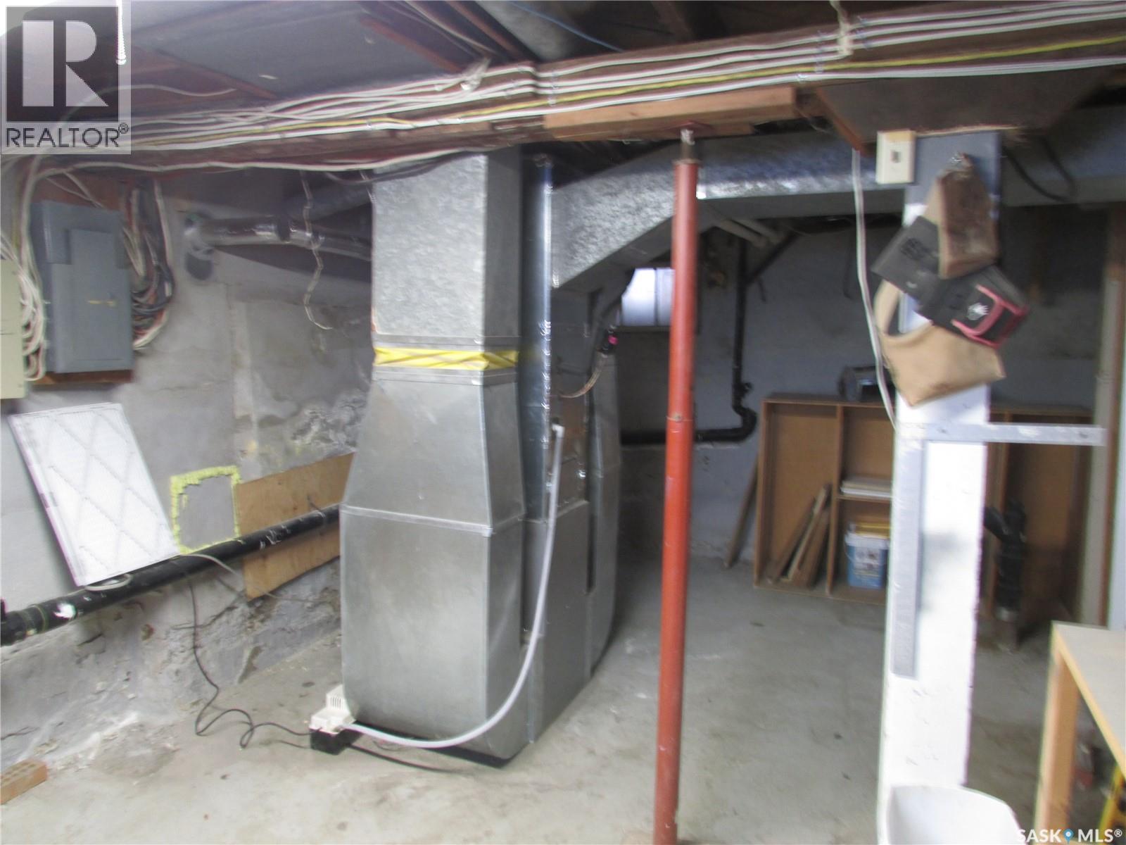 2678 Robinson Street, Regina, SK - Indoor Photo Showing Basement