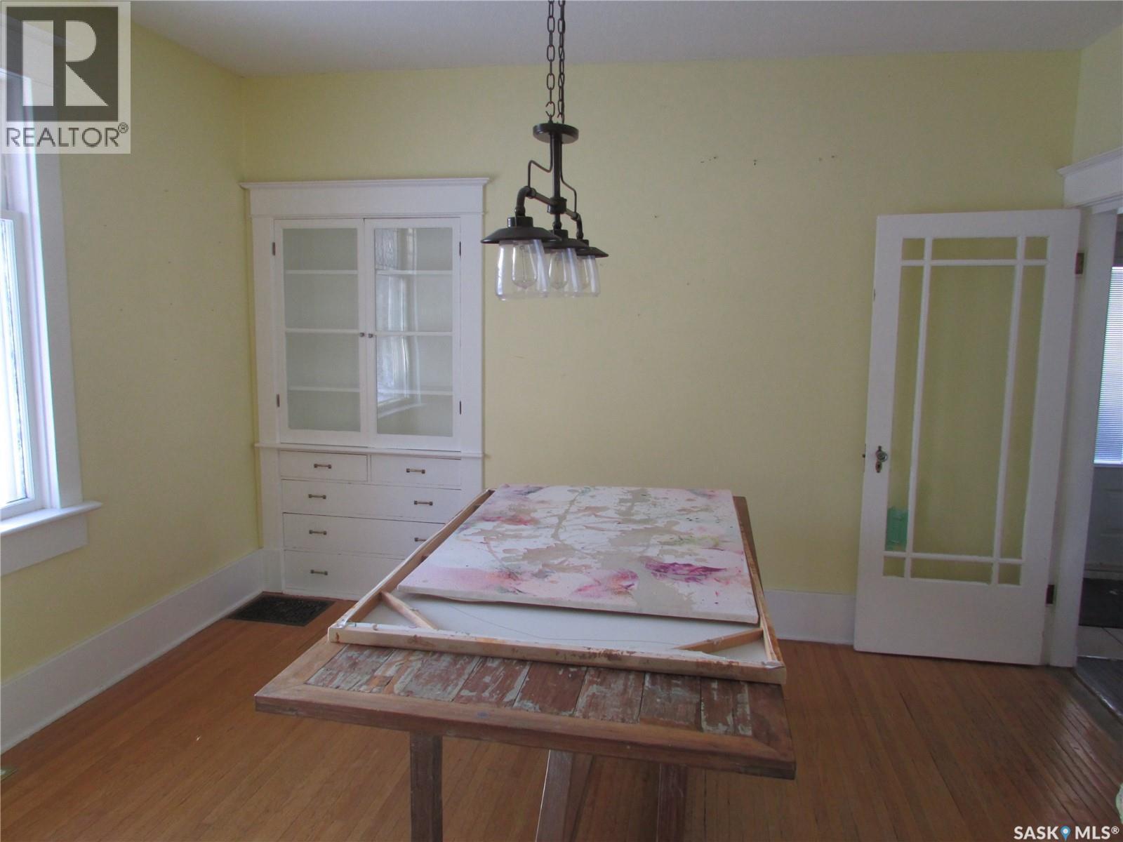 2678 Robinson Street, Regina, SK - Indoor Photo Showing Bedroom