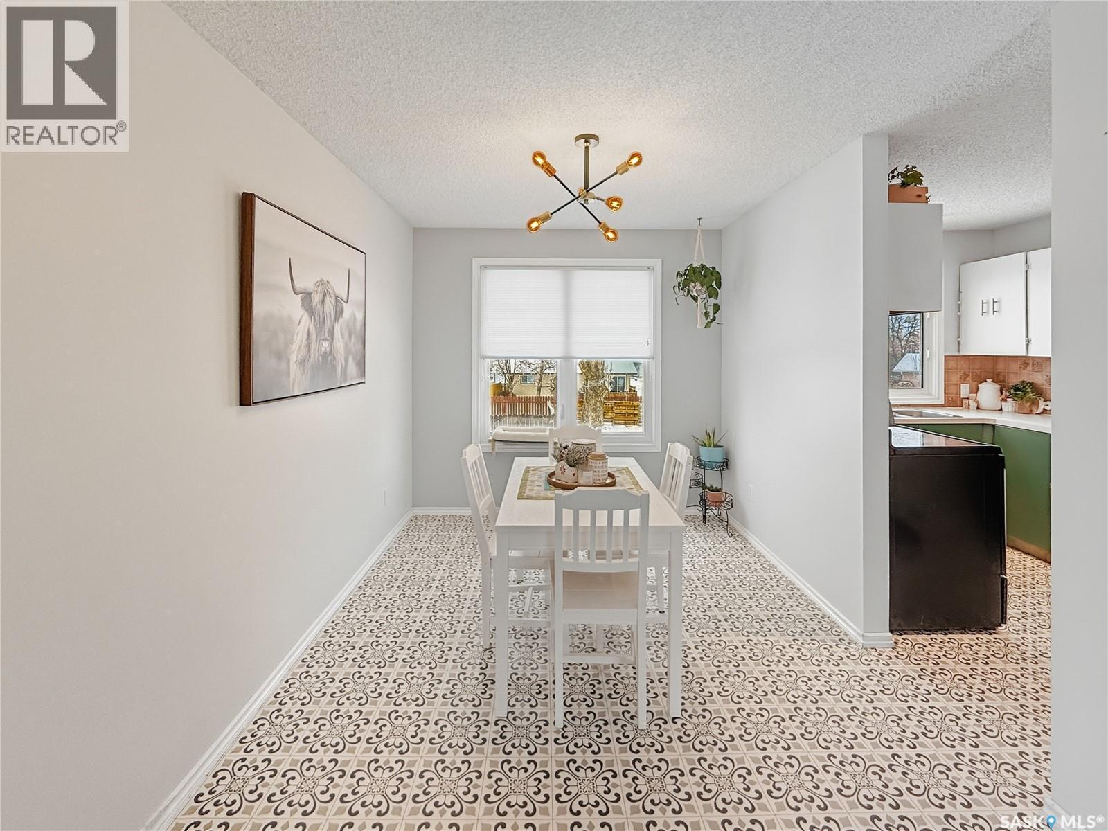 413 Hayes Drive, Swift Current, SK - Indoor Photo Showing Other Room