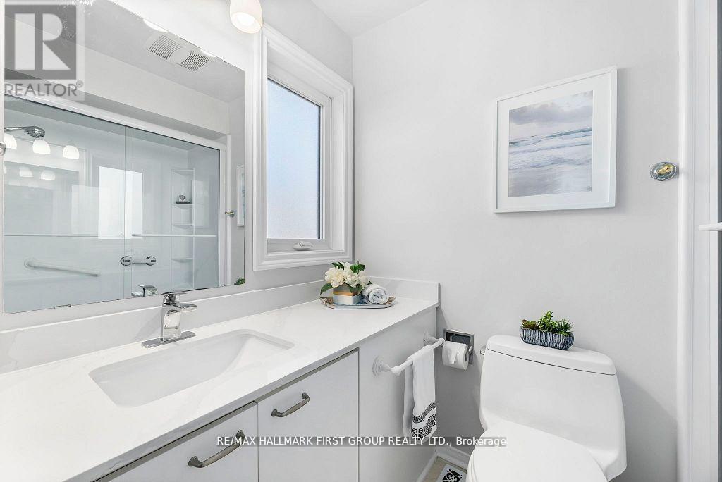 122 Thicket Crescent, Pickering, ON - Indoor Photo Showing Bathroom