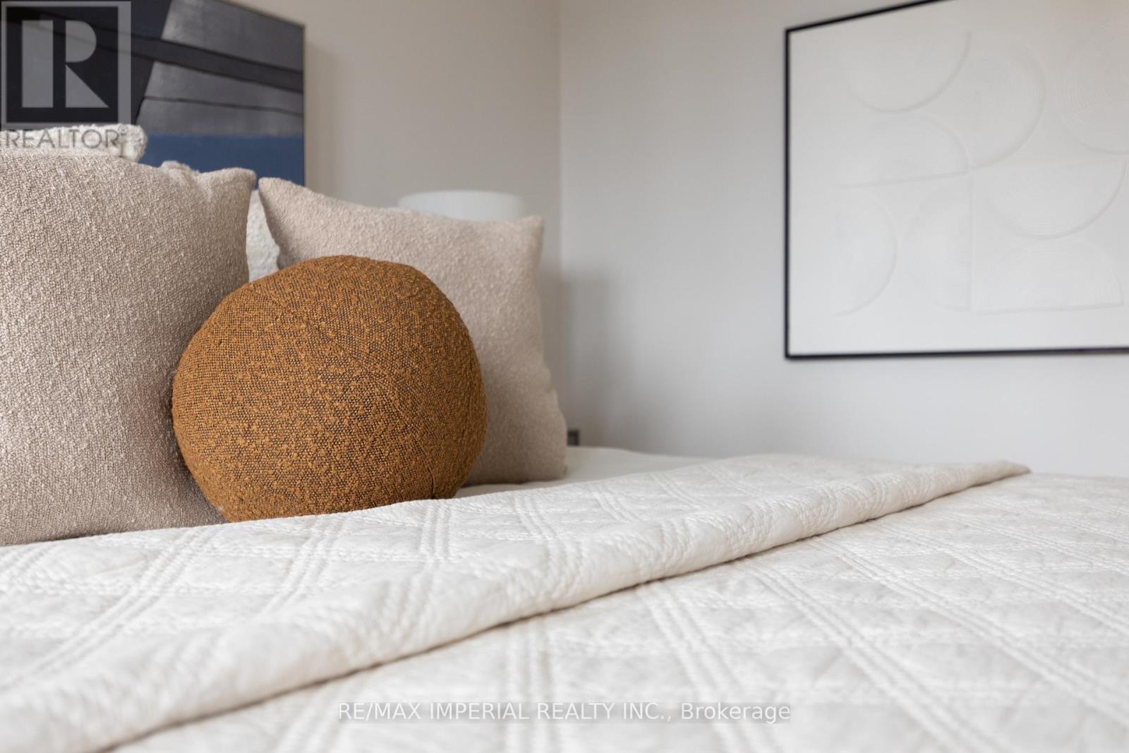 44 Hawkview Boulevard, Vaughan, ON - Indoor Photo Showing Bedroom