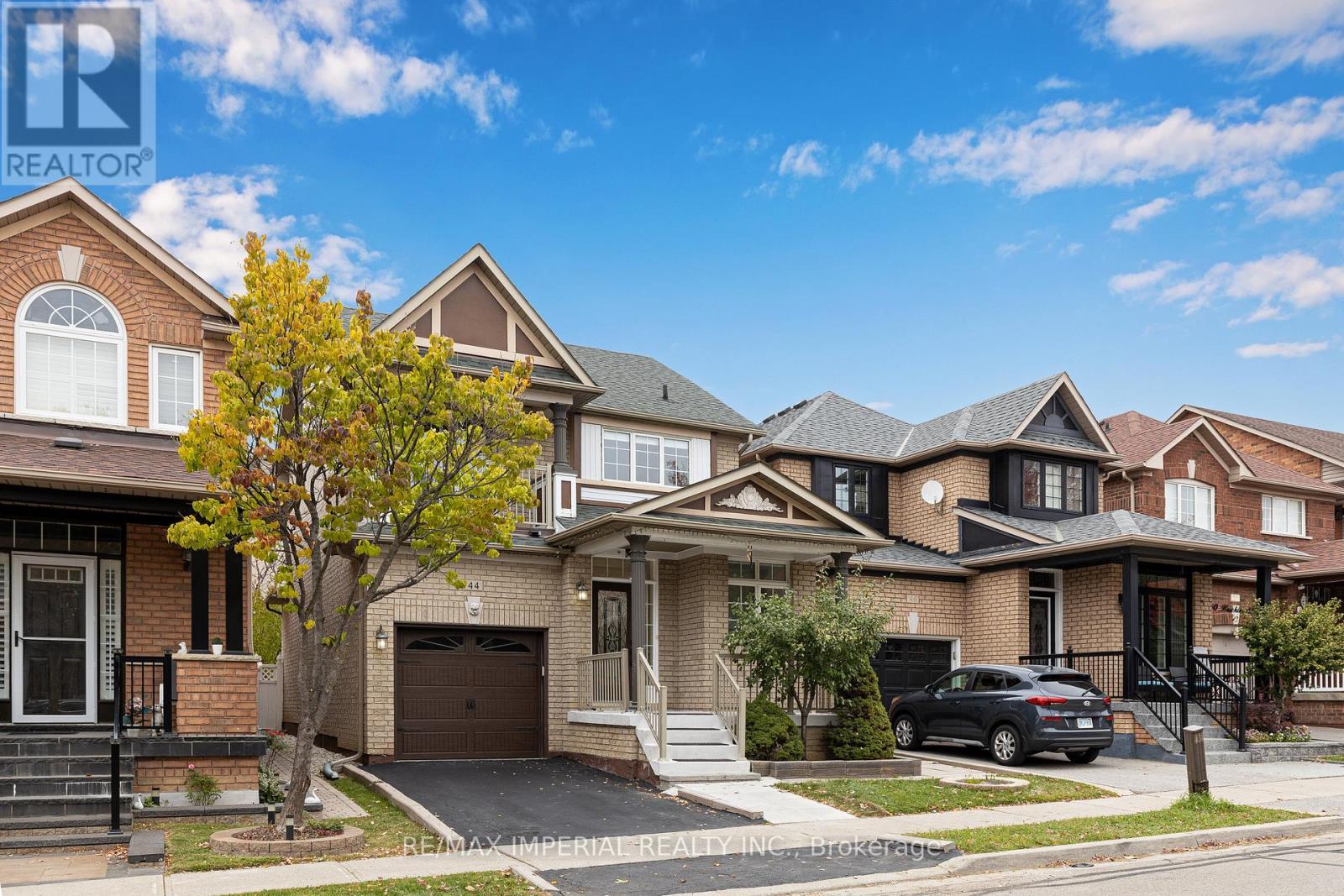 44 Hawkview Boulevard, Vaughan, ON - Outdoor With Facade