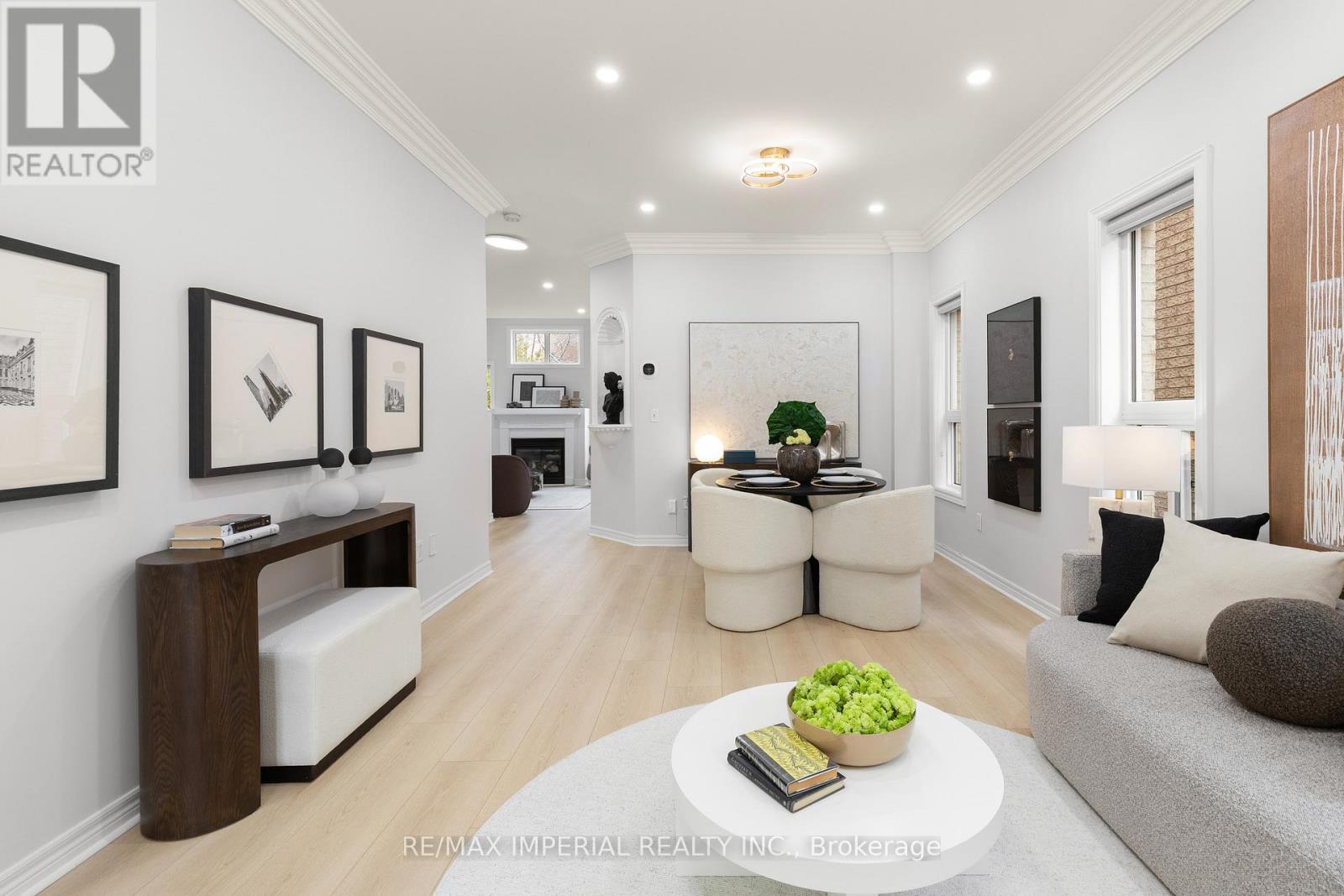 44 Hawkview Boulevard, Vaughan, ON - Indoor Photo Showing Other Room