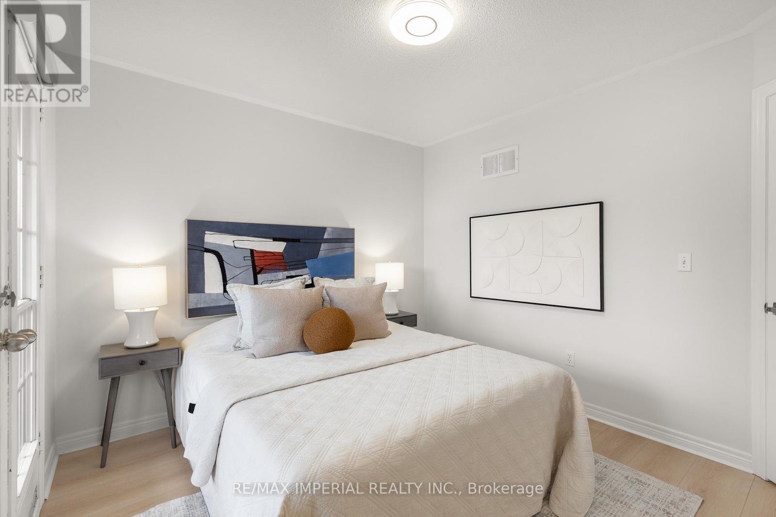 44 Hawkview Boulevard, Vaughan, ON - Indoor Photo Showing Bedroom