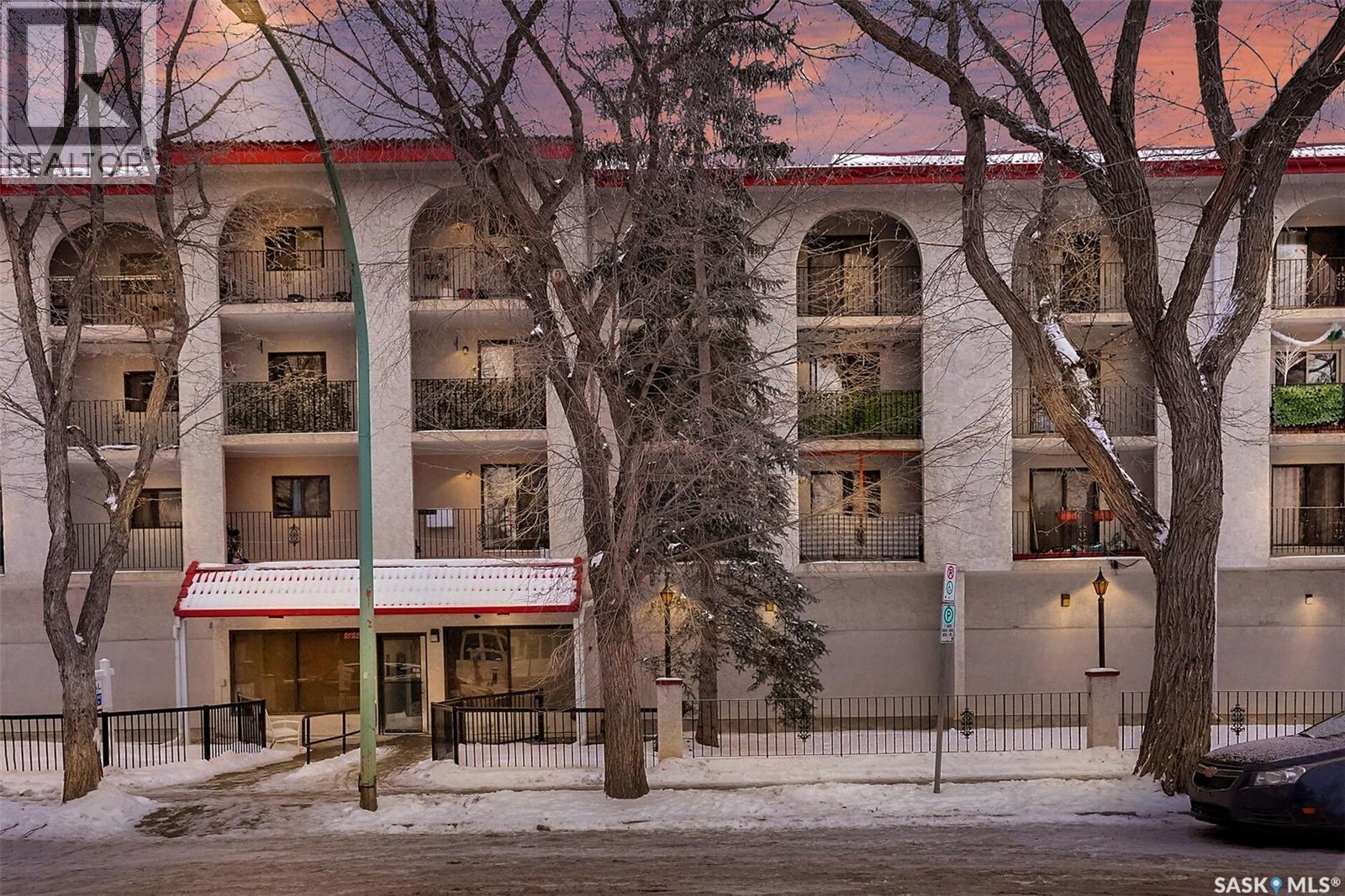 402 2125 Osler Street, Regina, SK - Outdoor