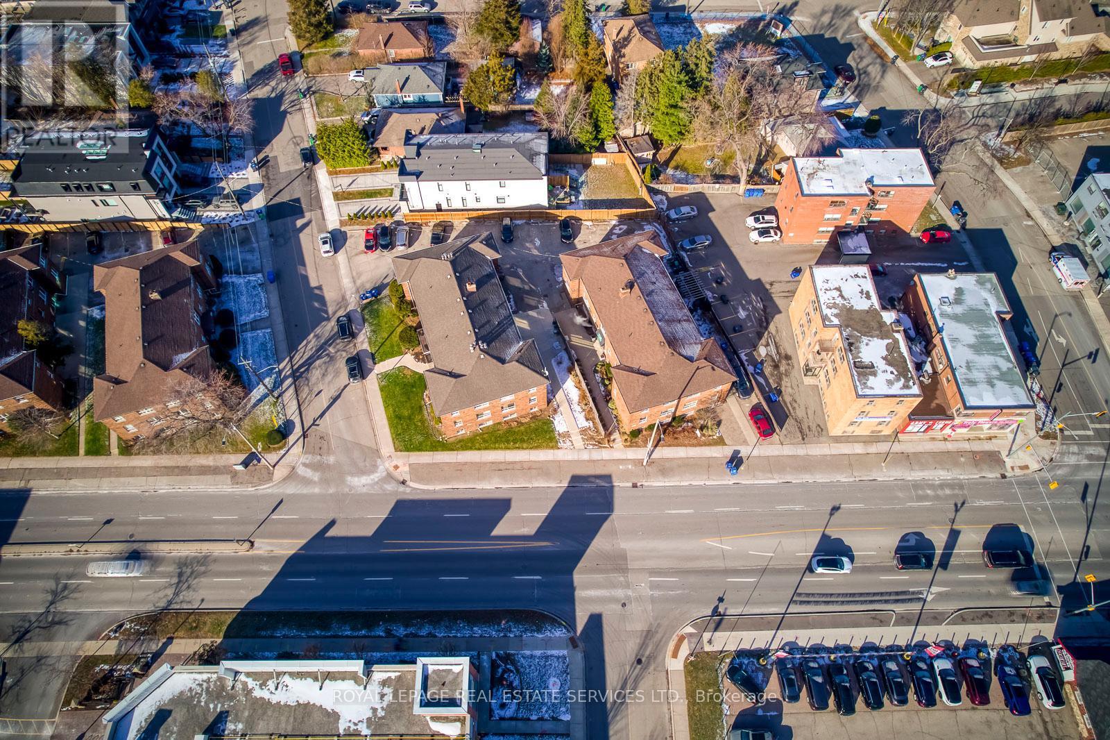 320 Lakeshore Road W, Mississauga, ON - Outdoor With View