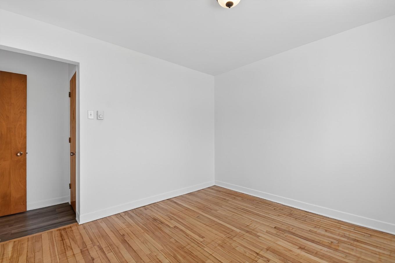 Primary bedroom - 95 Rue Desormeaux, Saint-Eustache, QC - Indoor Photo Showing Other Room