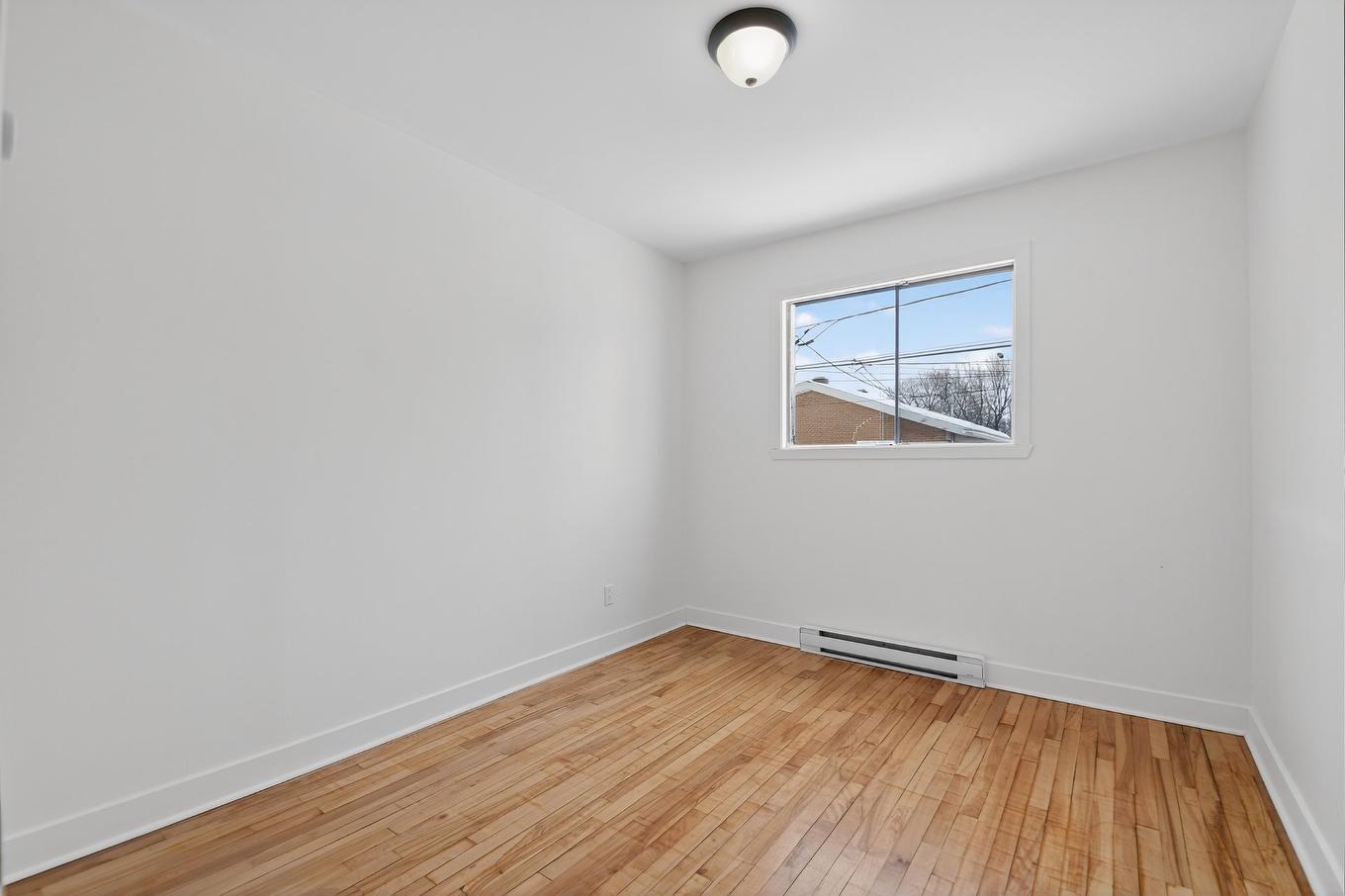 Bedroom - 95 Rue Desormeaux, Saint-Eustache, QC - Indoor Photo Showing Other Room