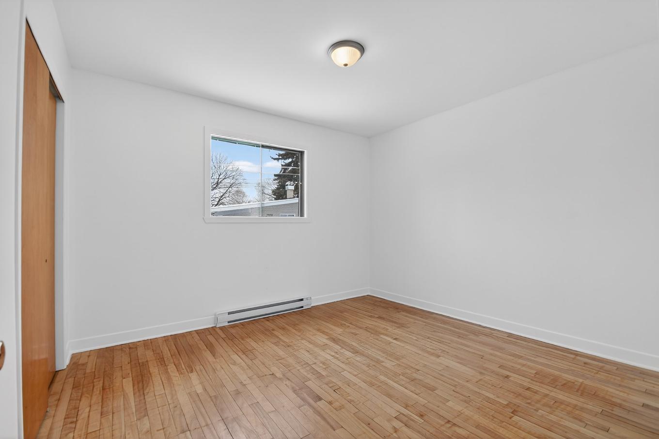 Bedroom - 95 Rue Desormeaux, Saint-Eustache, QC - Indoor Photo Showing Other Room