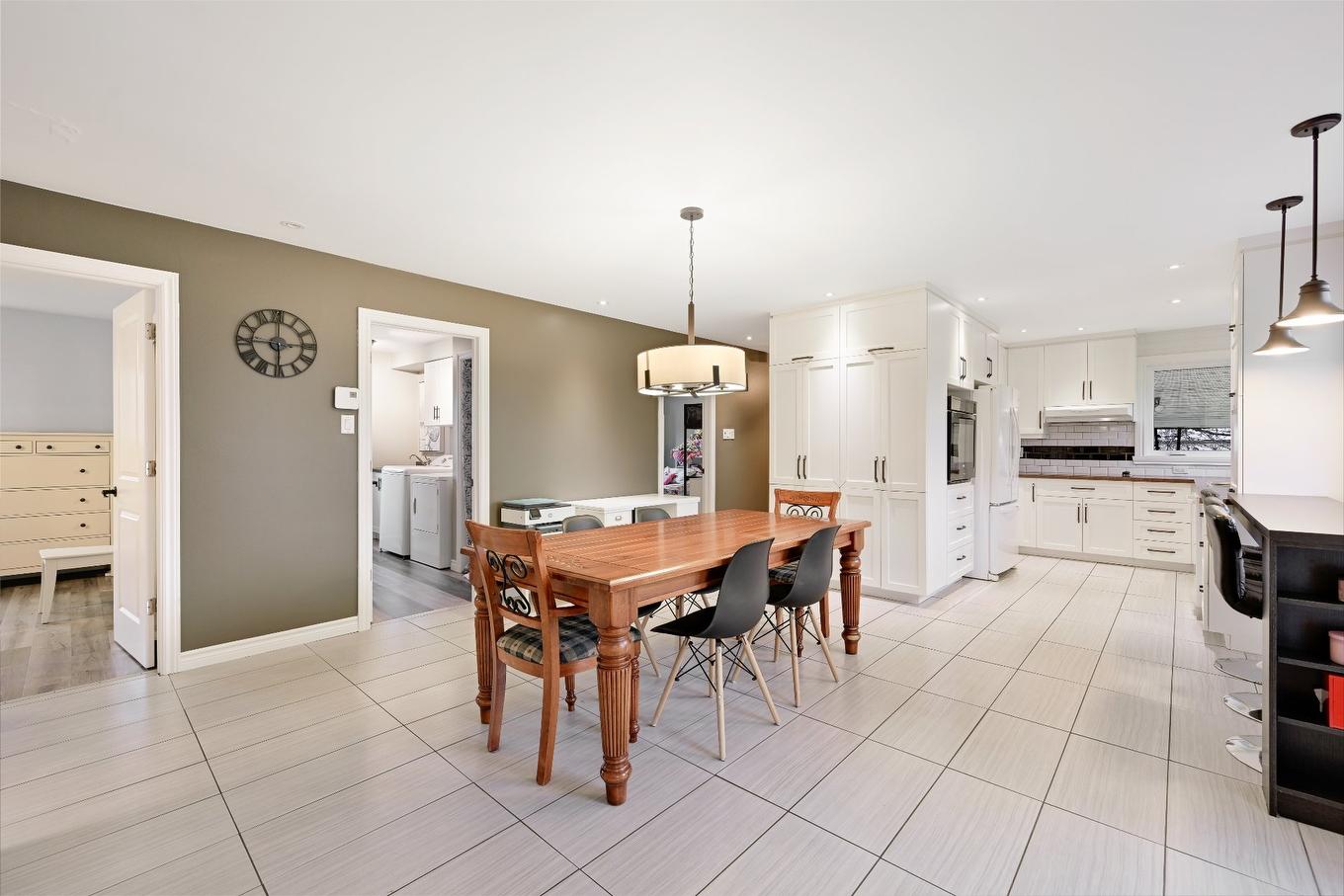 Dinette - 1924 94E Avenue, Saint-Blaise-Sur-Richelieu, QC - Indoor Photo Showing Dining Room