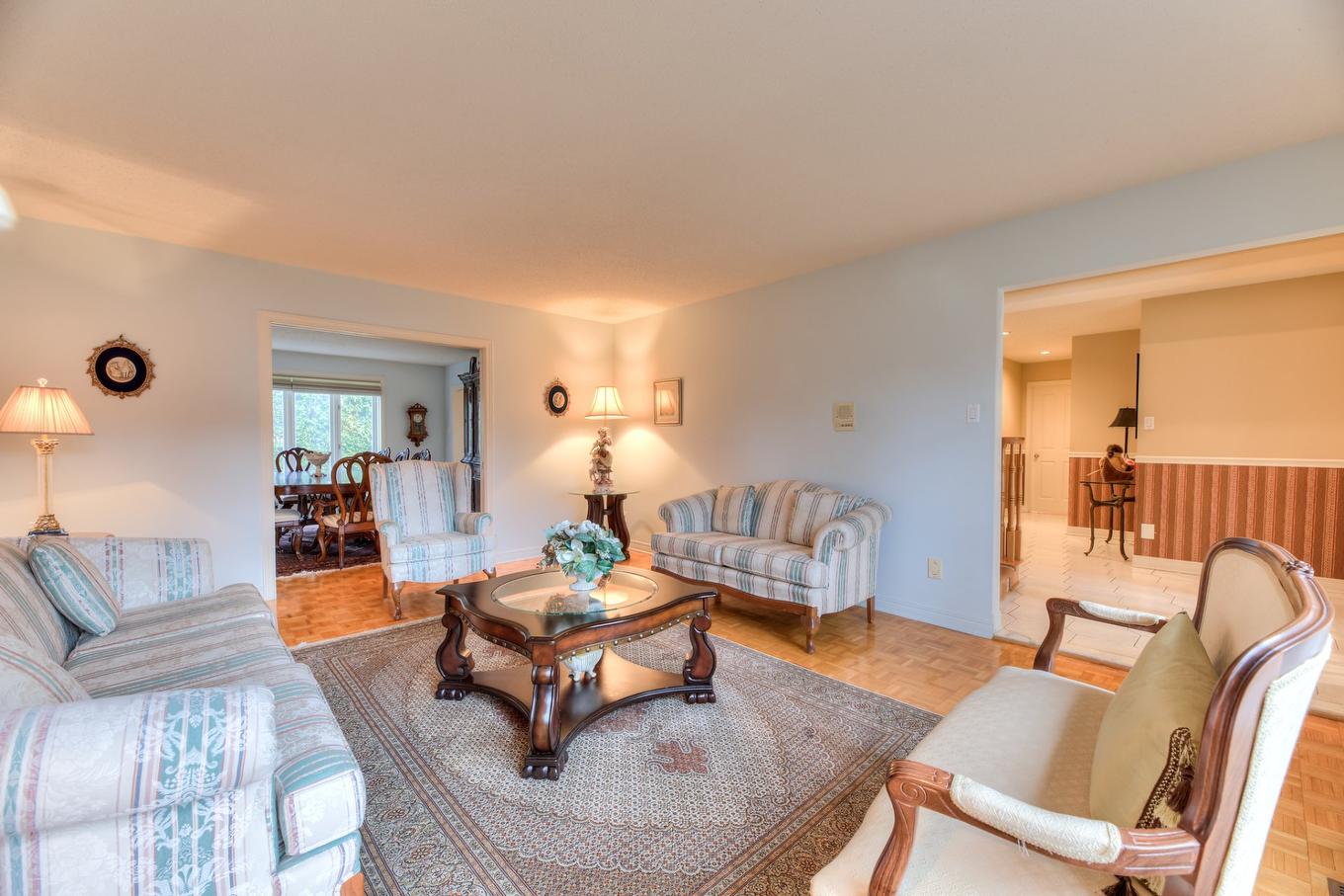 Living room - 11 Rue Du Cabernet, Kirkland, QC - Indoor Photo Showing Living Room