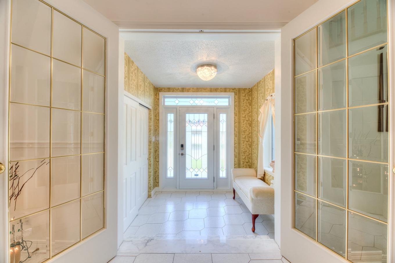 Hall - 11 Rue Du Cabernet, Kirkland, QC - Indoor Photo Showing Other Room