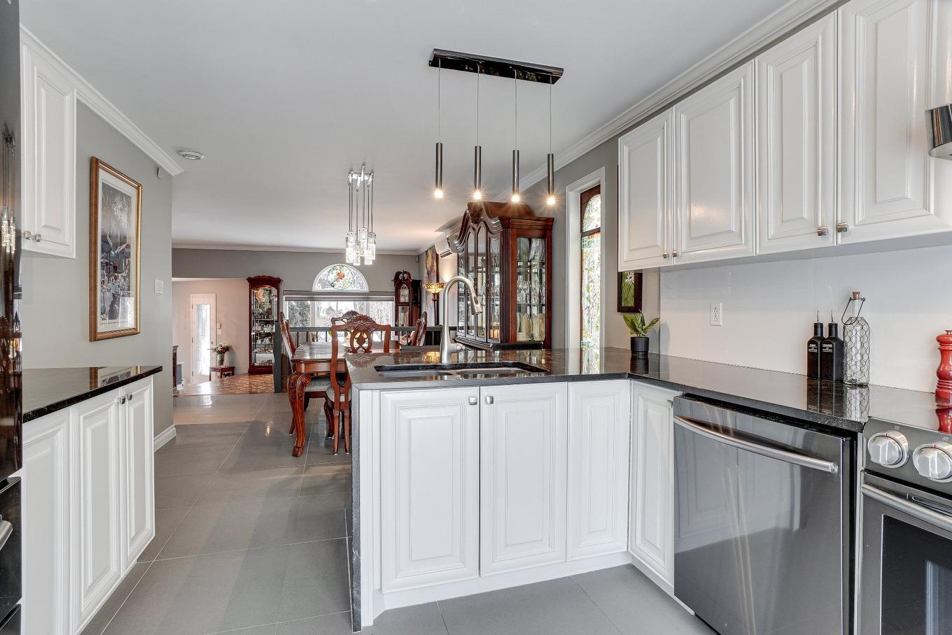 Cuisine - 929 Rue Claudel, Repentigny (Repentigny), QC - Indoor Photo Showing Kitchen