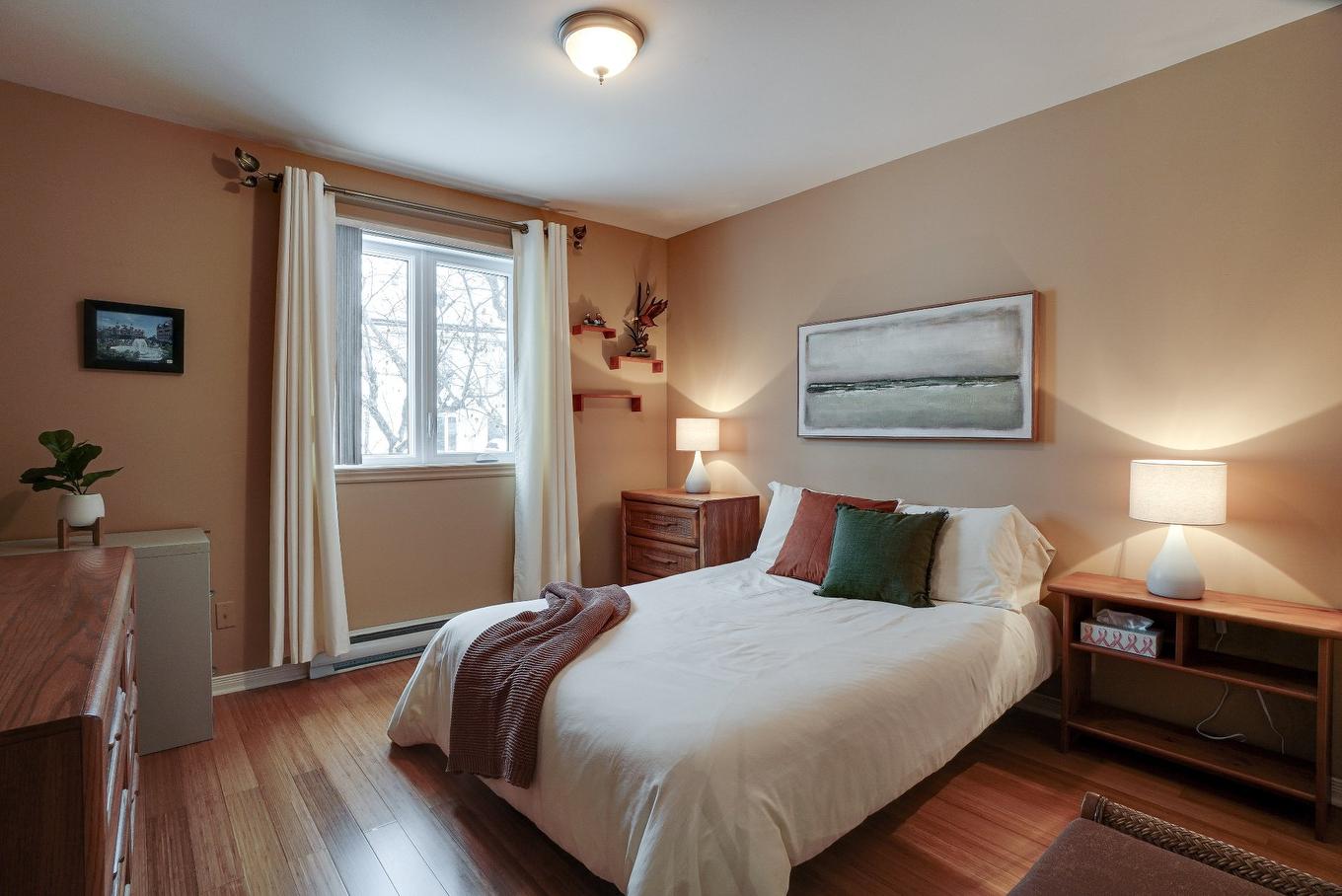 Chambre à coucher - 929 Rue Claudel, Repentigny (Repentigny), QC - Indoor Photo Showing Bedroom