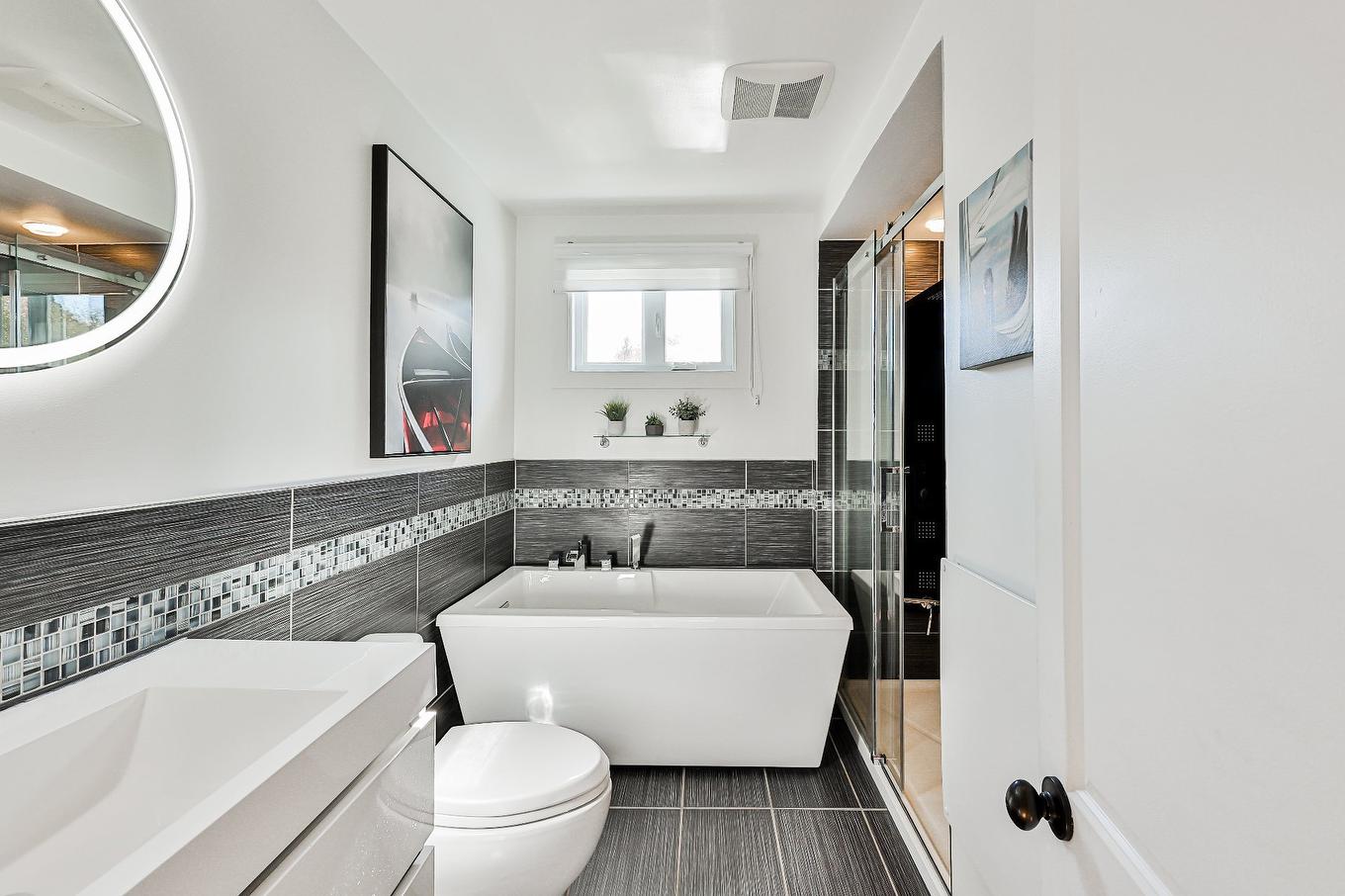 Salle de bains - 466 Rue Lamontagne, Mascouche, QC - Indoor Photo Showing Bathroom