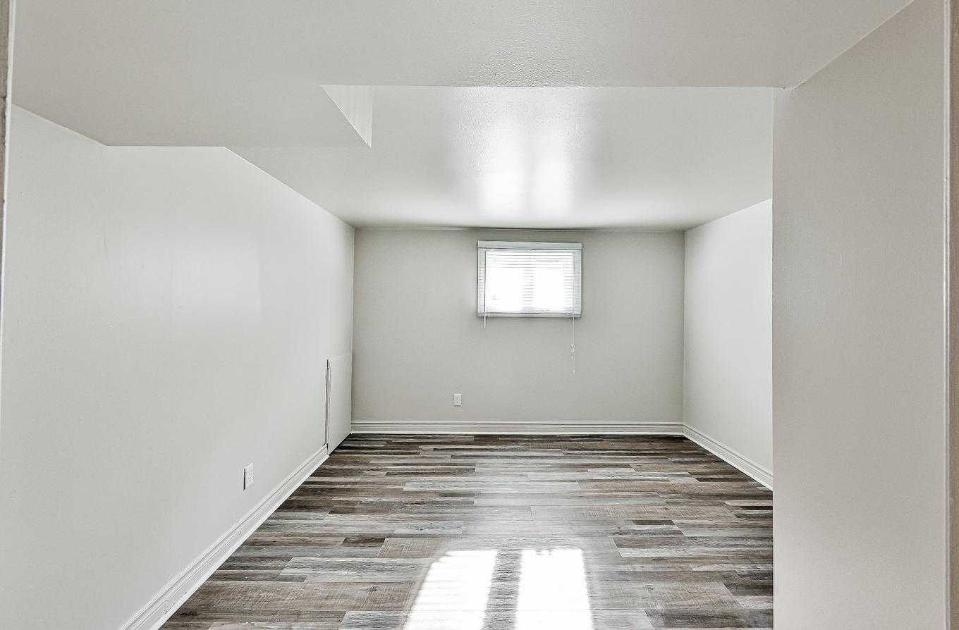 Chambre à coucher - 466 Rue Lamontagne, Mascouche, QC - Indoor Photo Showing Other Room