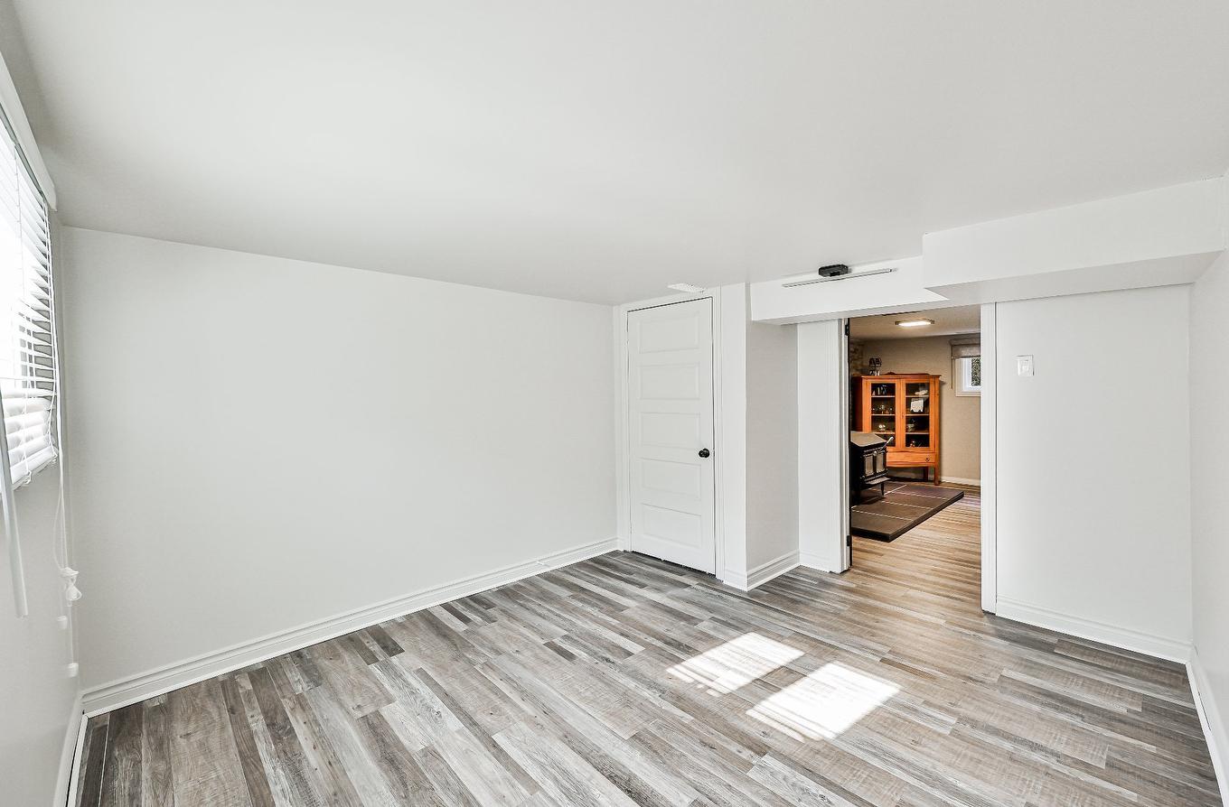 Chambre à coucher - 466 Rue Lamontagne, Mascouche, QC - Indoor Photo Showing Other Room