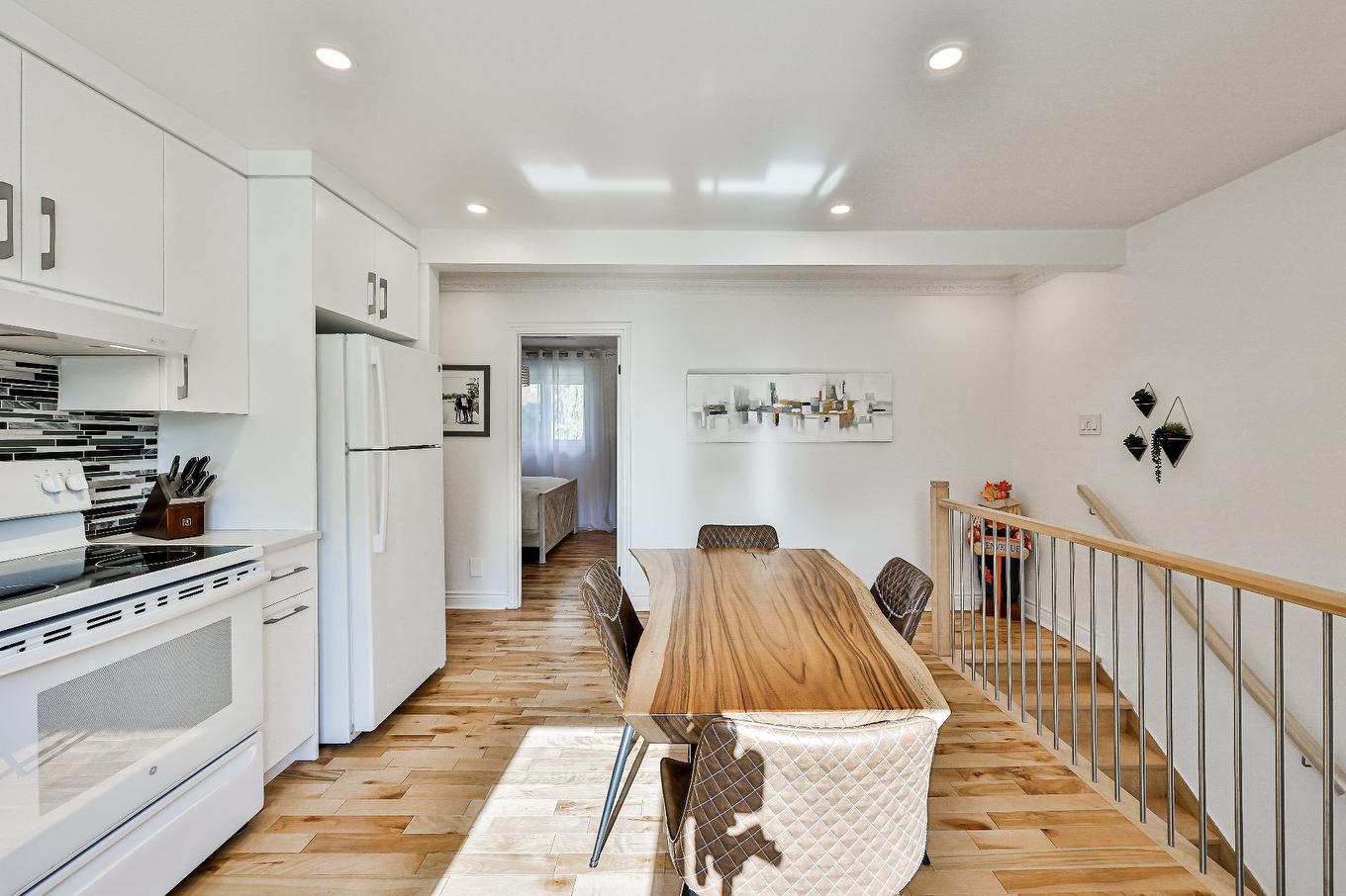 Salle à manger - 466 Rue Lamontagne, Mascouche, QC - Indoor Photo Showing Kitchen