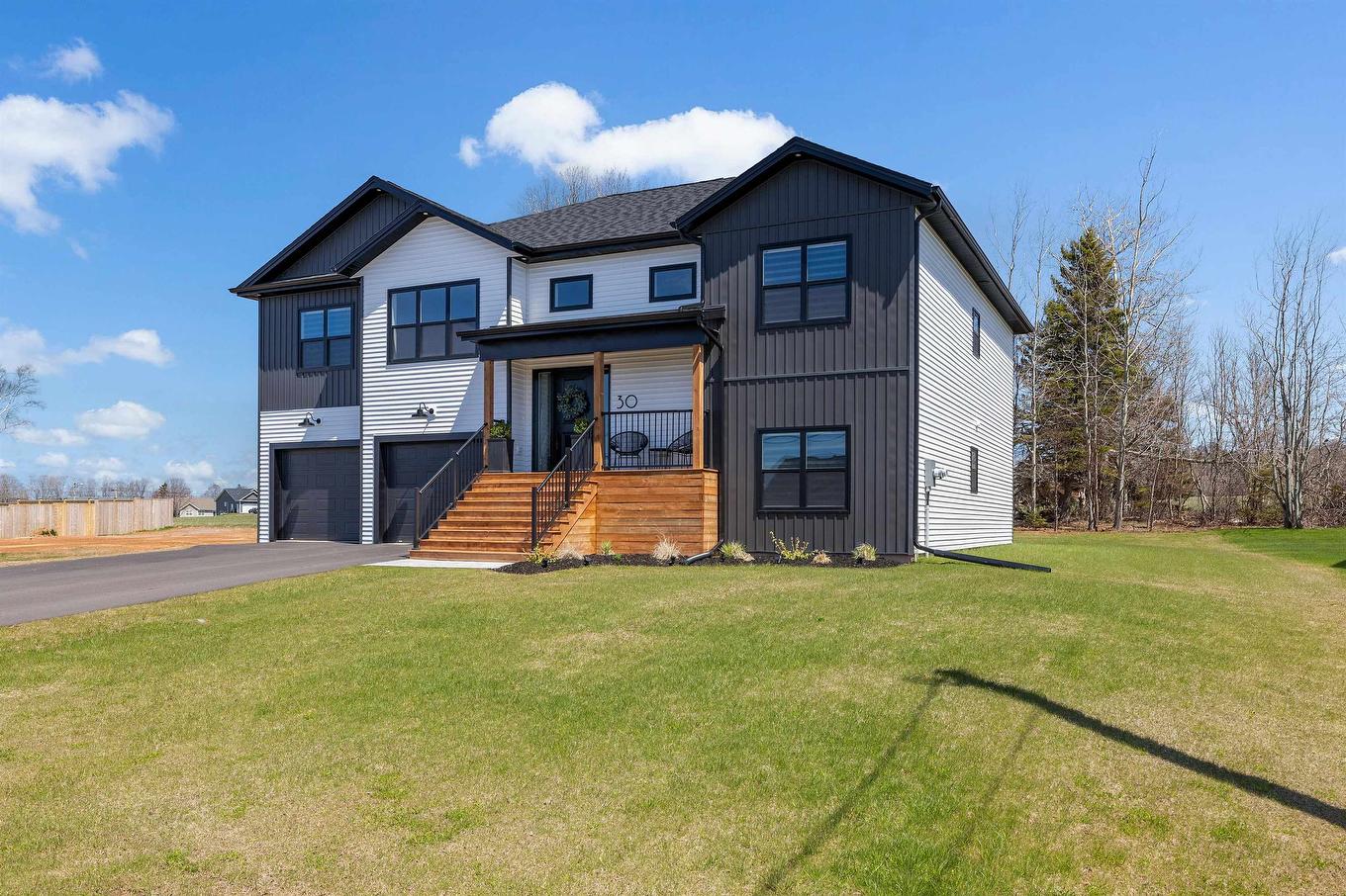 30 Waters Edge Lane, Cornwall, PE