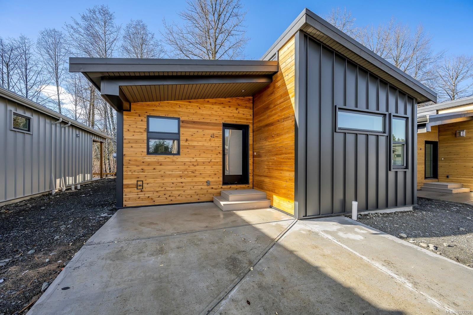 42-3025 Royston Rd, Cumberland, BC