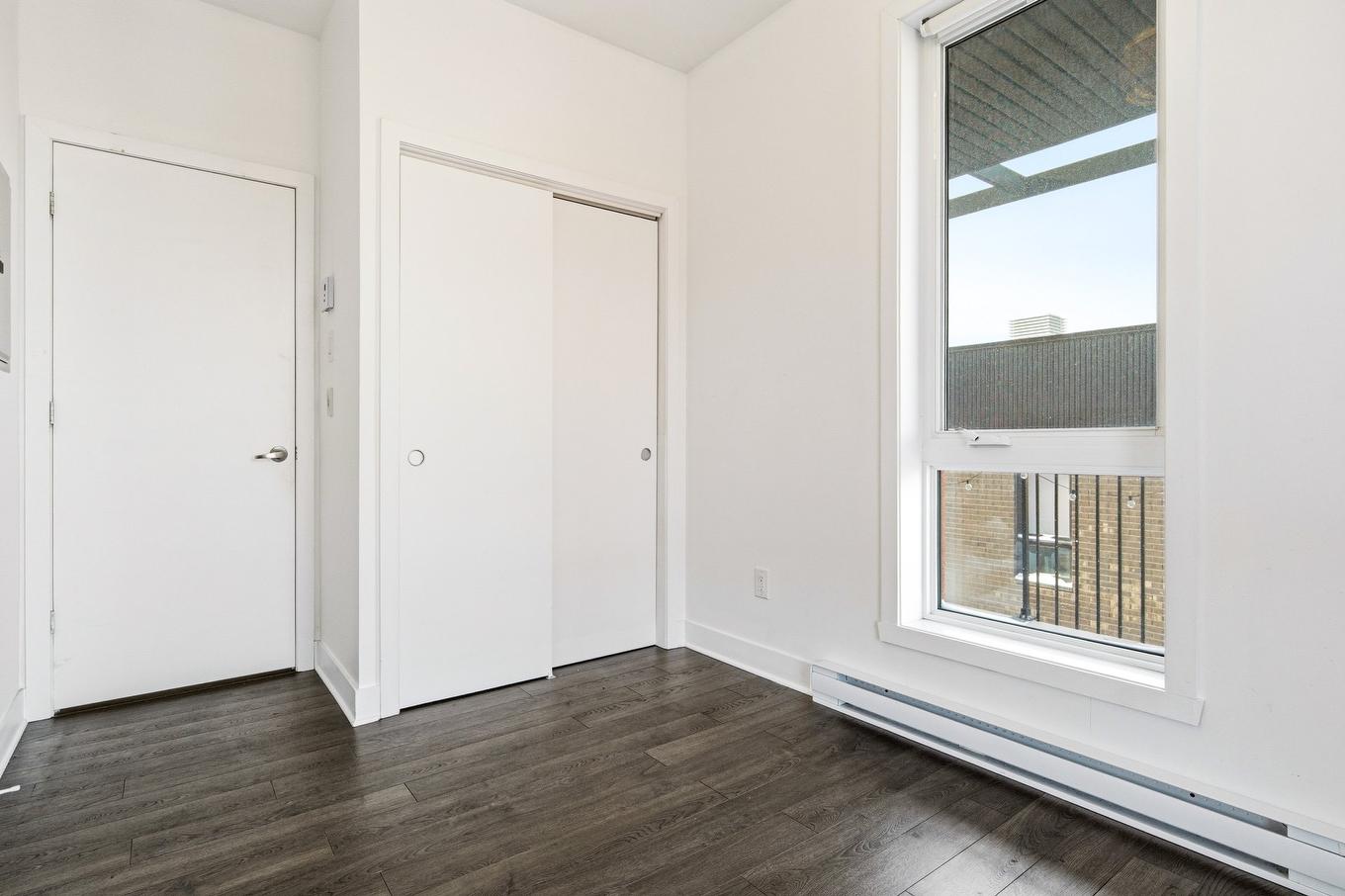 Bedroom - 405-2335 Av. Bennett, Montréal (Mercier/Hochelaga-Maisonneuve), QC - Indoor Photo Showing Other Room