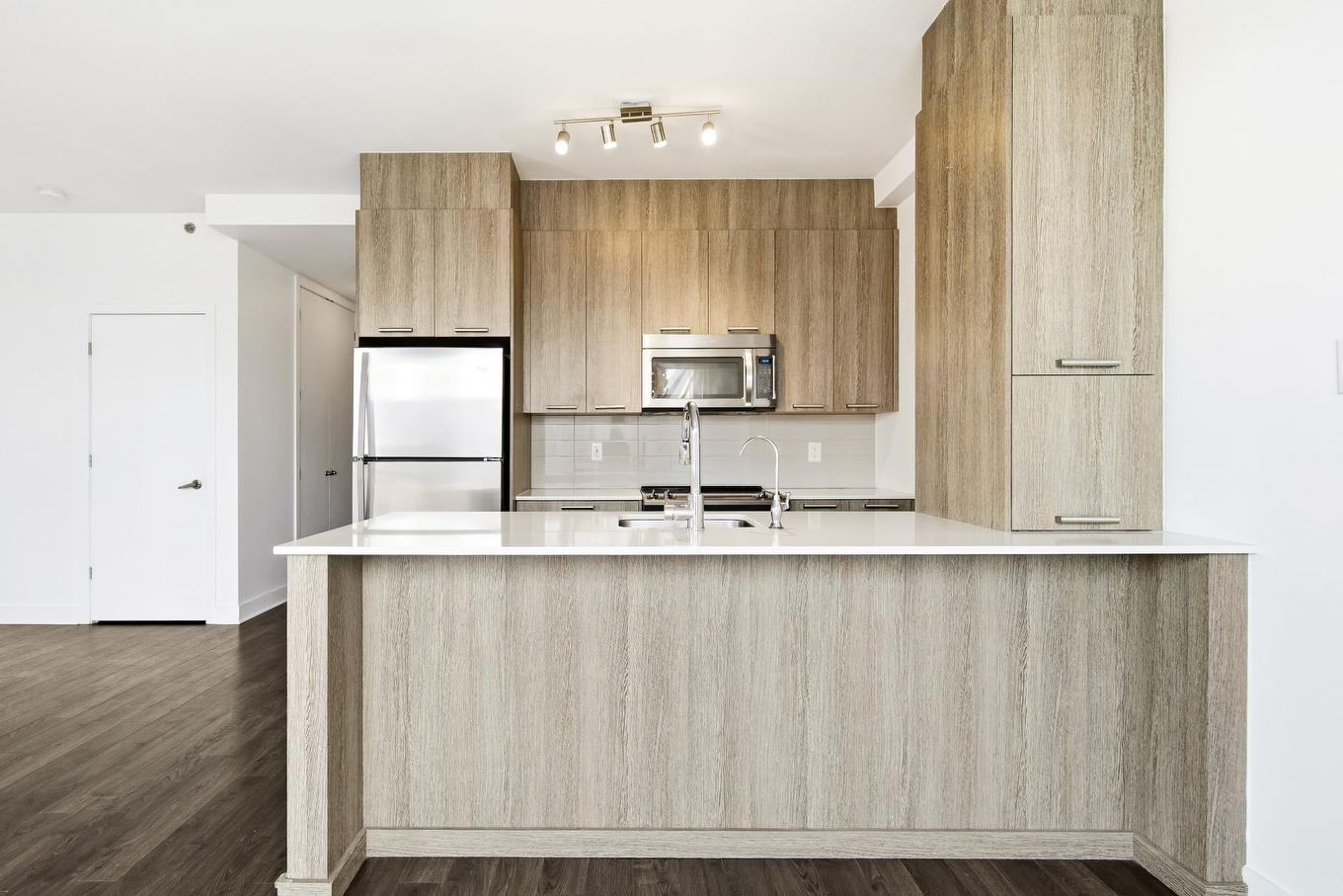 Kitchen - 405-2335 Av. Bennett, Montréal (Mercier/Hochelaga-Maisonneuve), QC - Indoor Photo Showing Kitchen