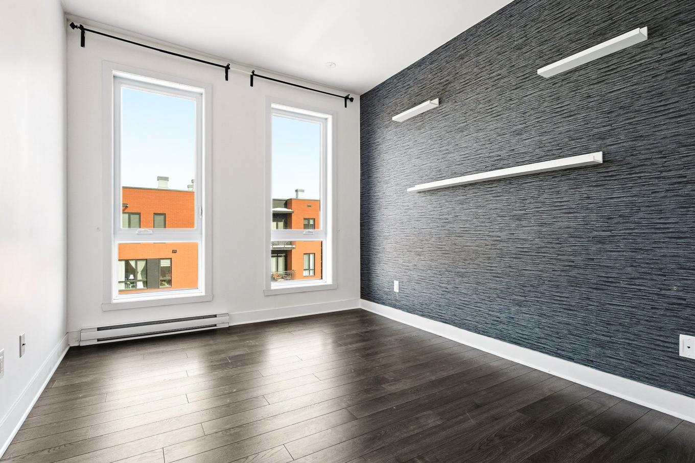 Primary bedroom - 405-2335 Av. Bennett, Montréal (Mercier/Hochelaga-Maisonneuve), QC - Indoor Photo Showing Other Room